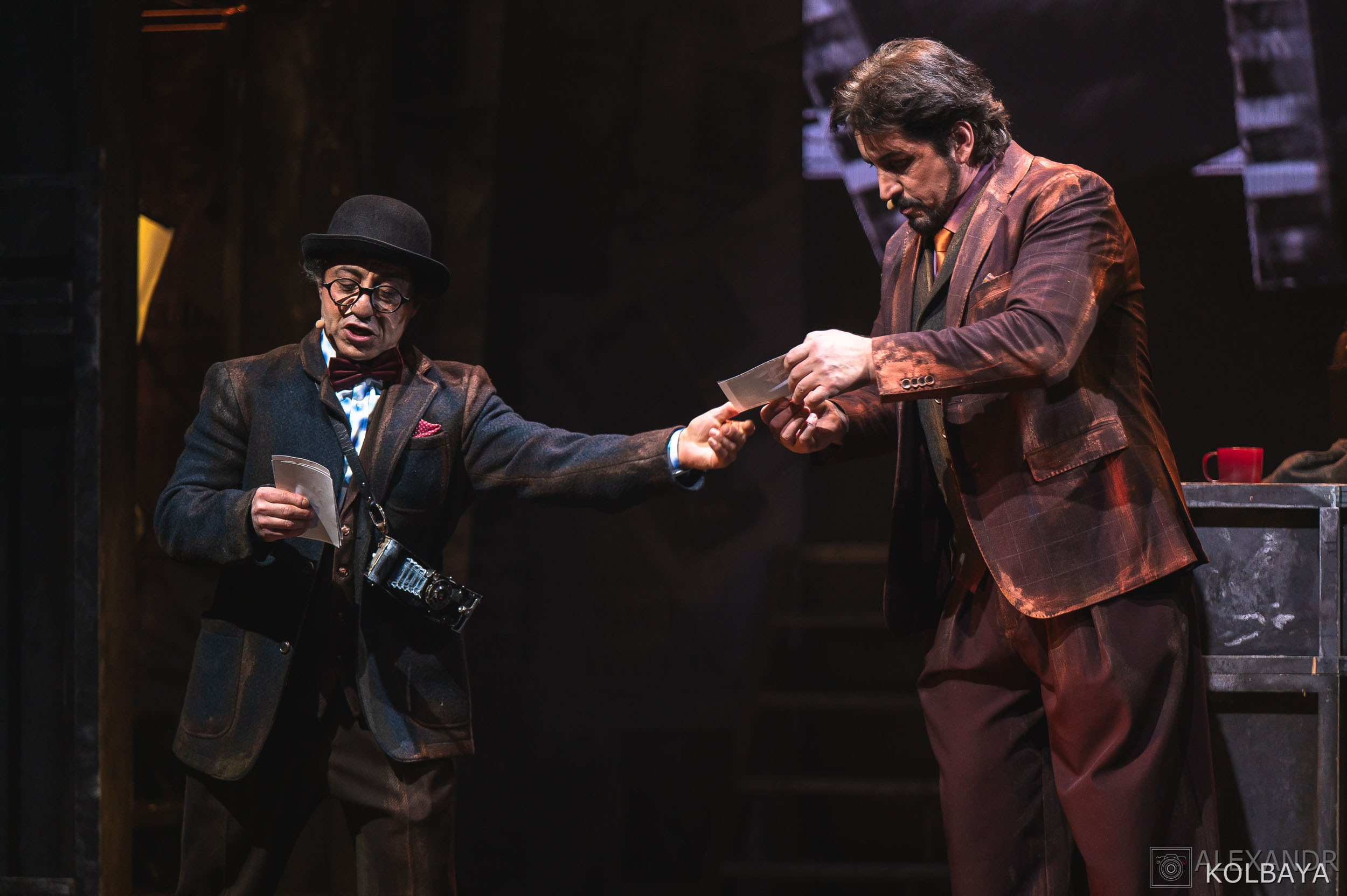 Фотографии со спектакля «Однажды в городе N». Концертный и театральный репортажный фотограф в Москве Александр Колбая