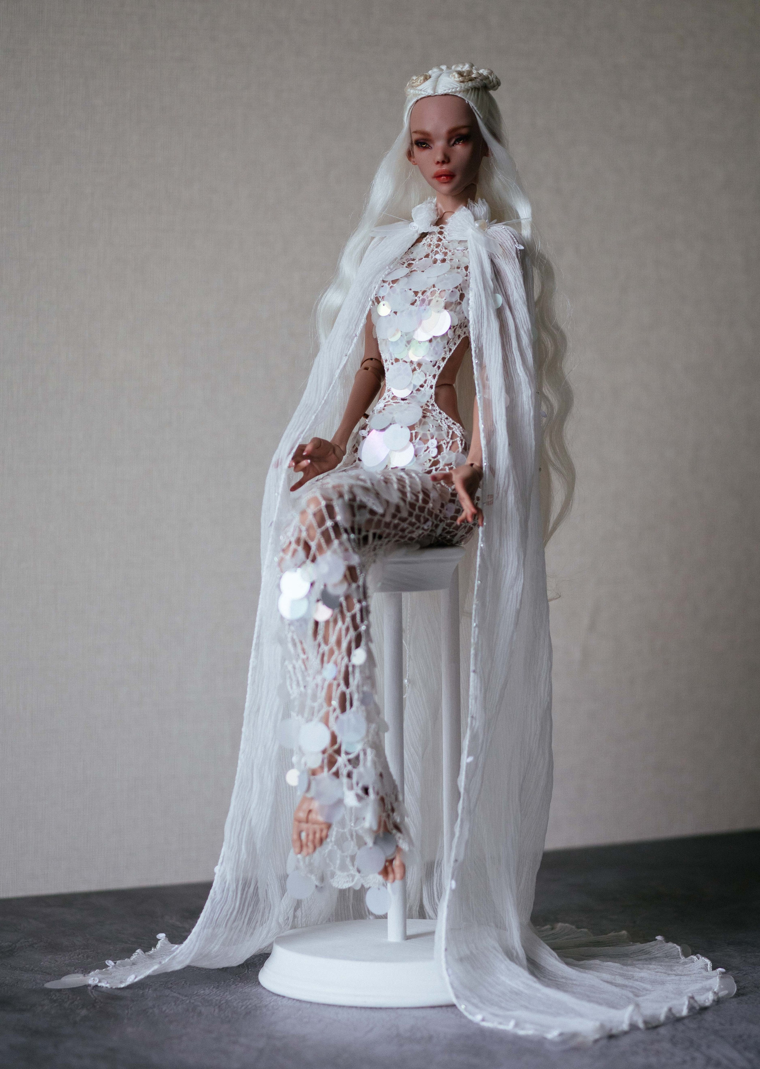 2025. Ombra di seta — эксклюзивная одежда ручной работы для авторских кукол