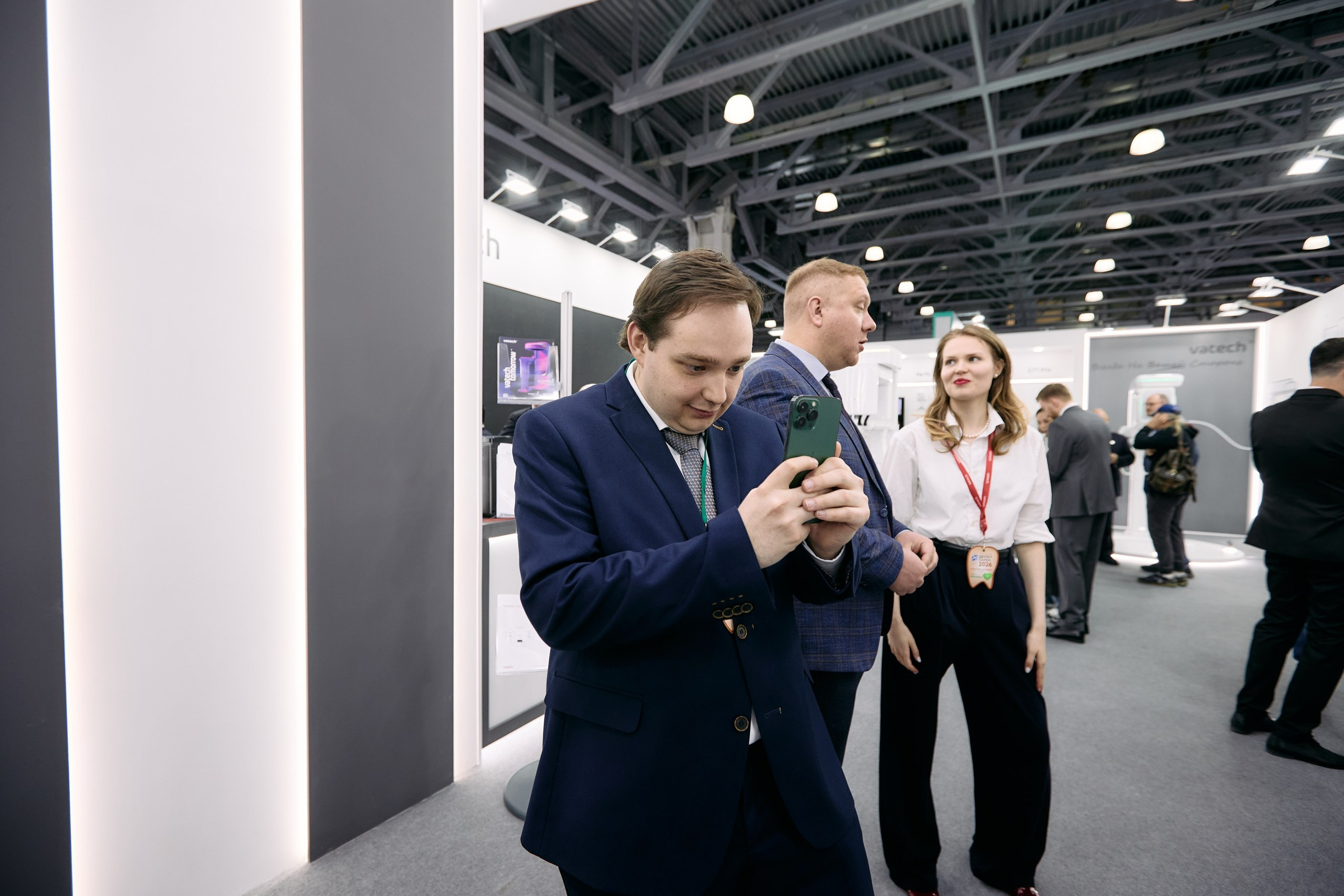 Дентал Салон 2026: Vatech. Свадебный и репортажный фотограф Дмитрий Кононенко