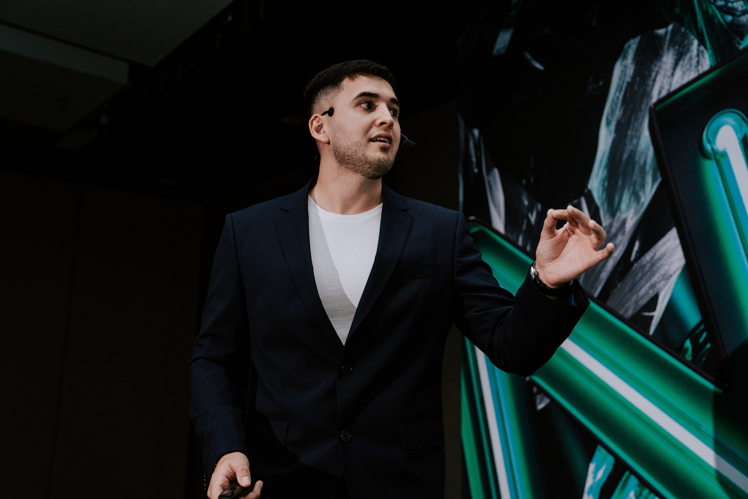 TRADERS DAY By NeomAAA Bogota. NeomAAA Funds Gallery