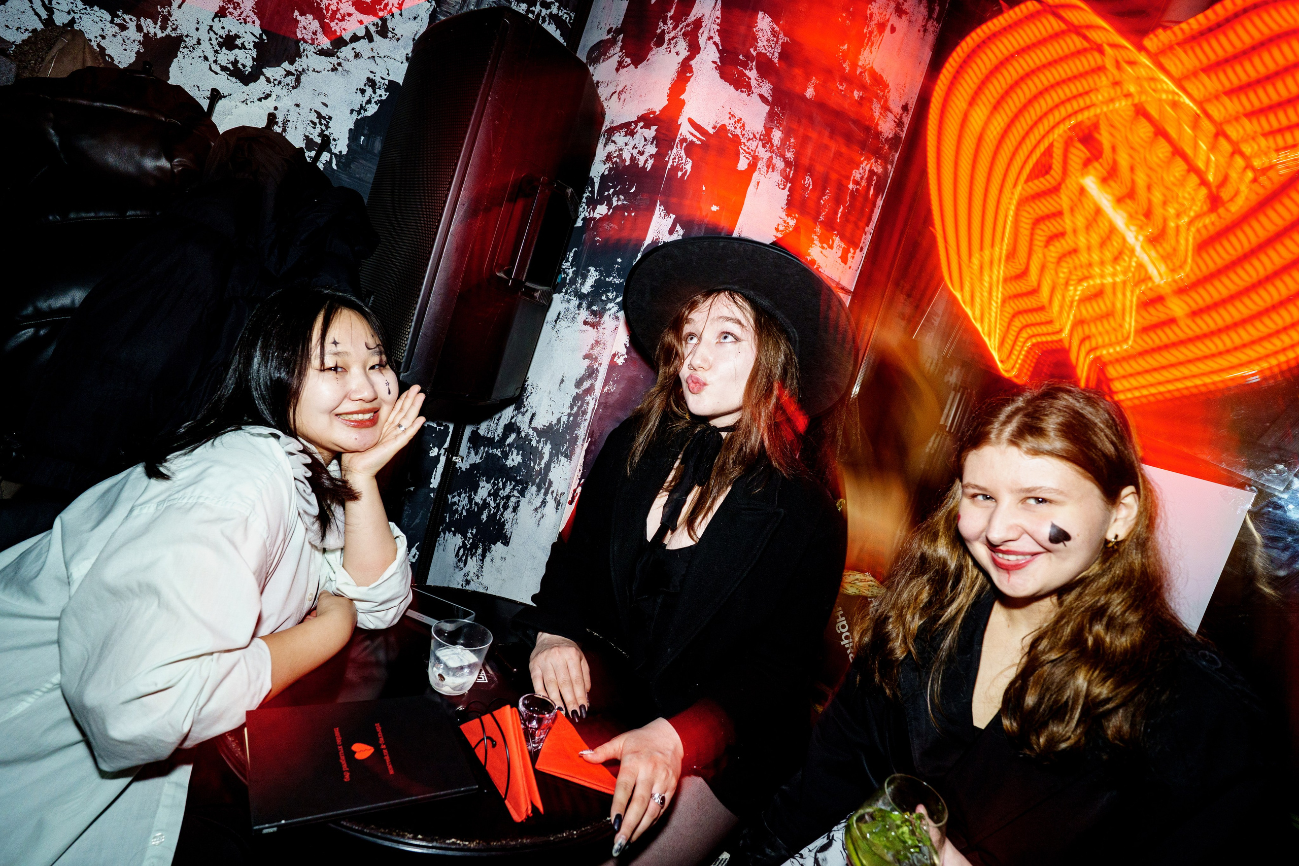 Halloween party. Бар разбитых сердец. Концертный и репортажный фотограф в Санкт-Петербурге Слава Пахомов