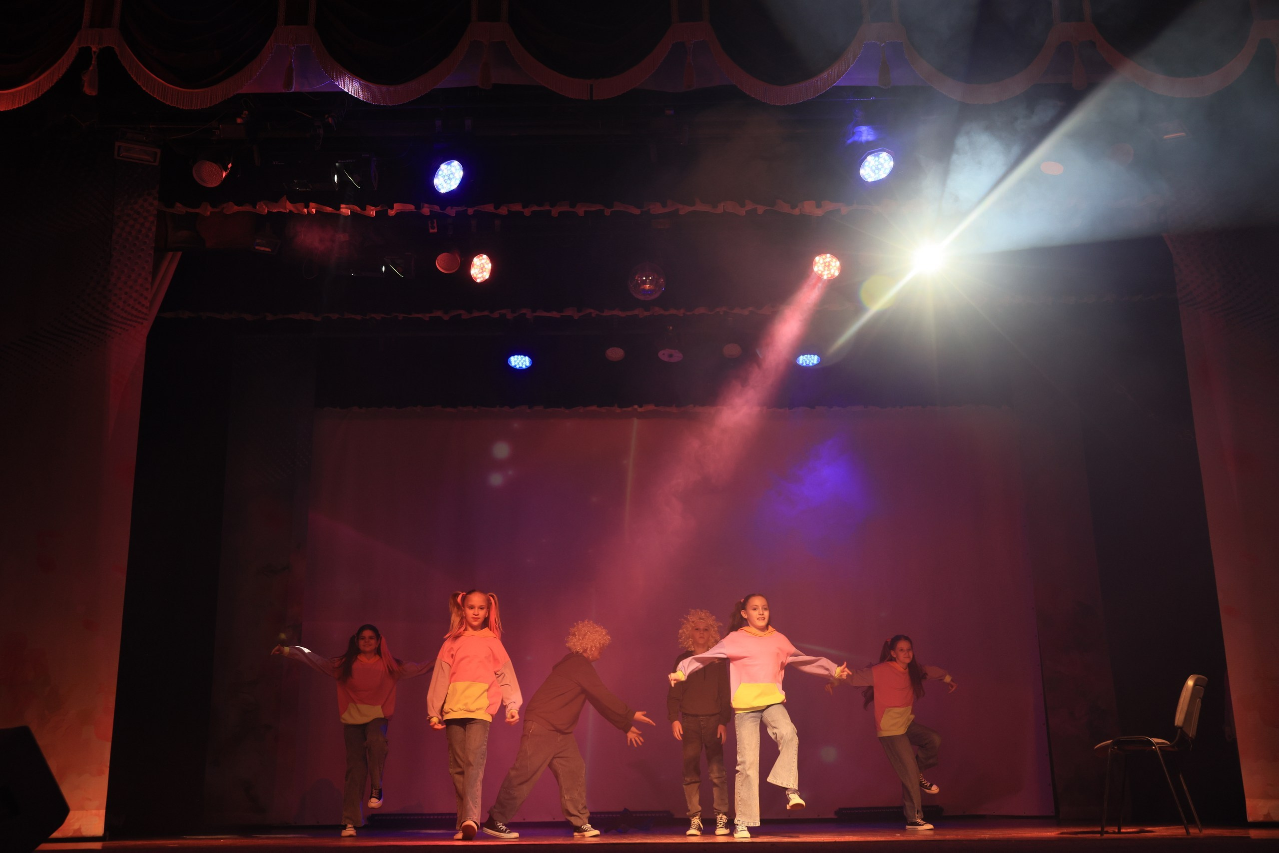 Концерт к 8 Марта в ДК «Металлург» г. Тула. Фотограф в Туле Крупский АнДРей. Фотостудия «КАДР71» в Туле