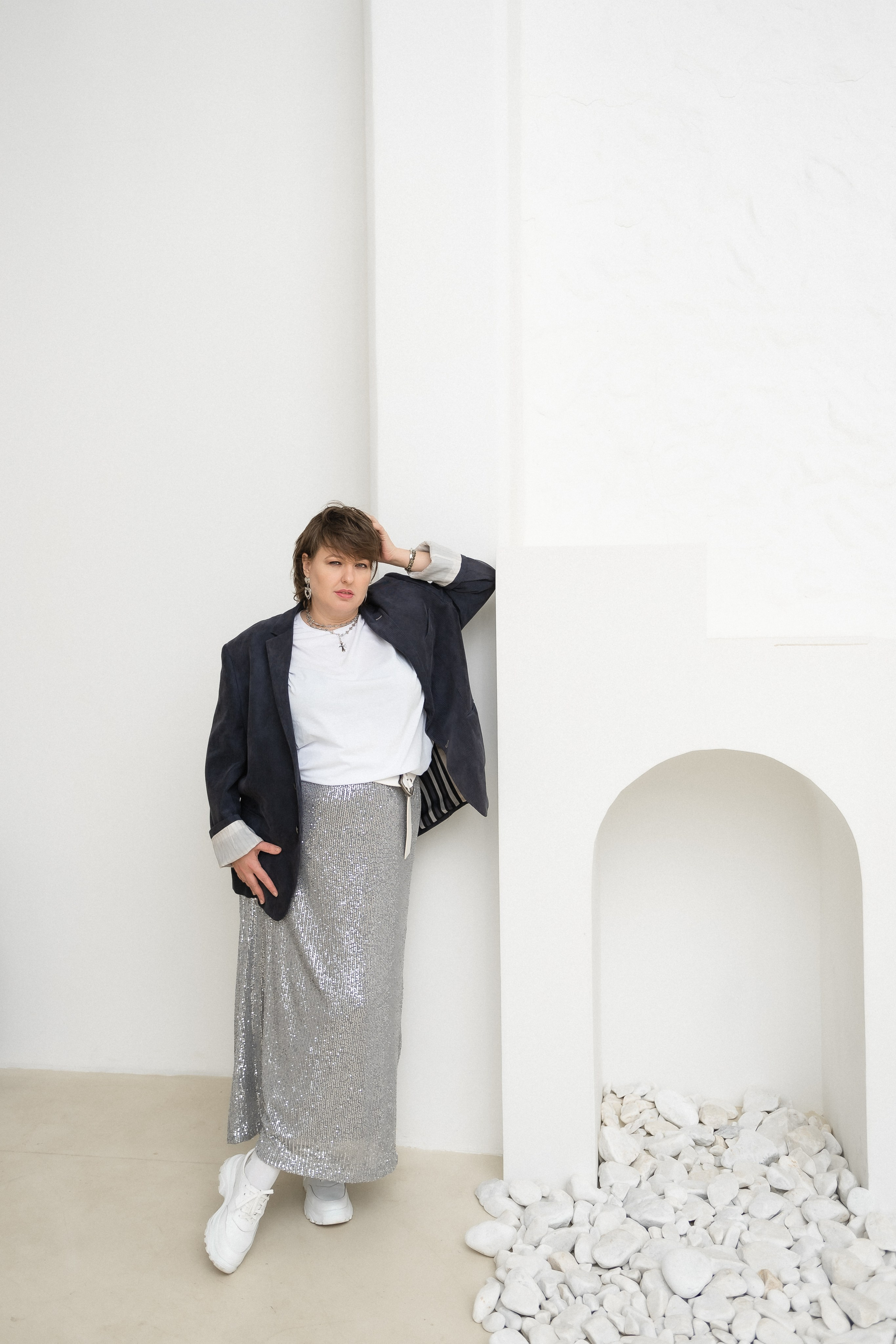 Бизнес потрет в светлом зале. КОНТЕНТ |БРЕНД фотограф Санкт-Петербург — Жанна Олтаржевская