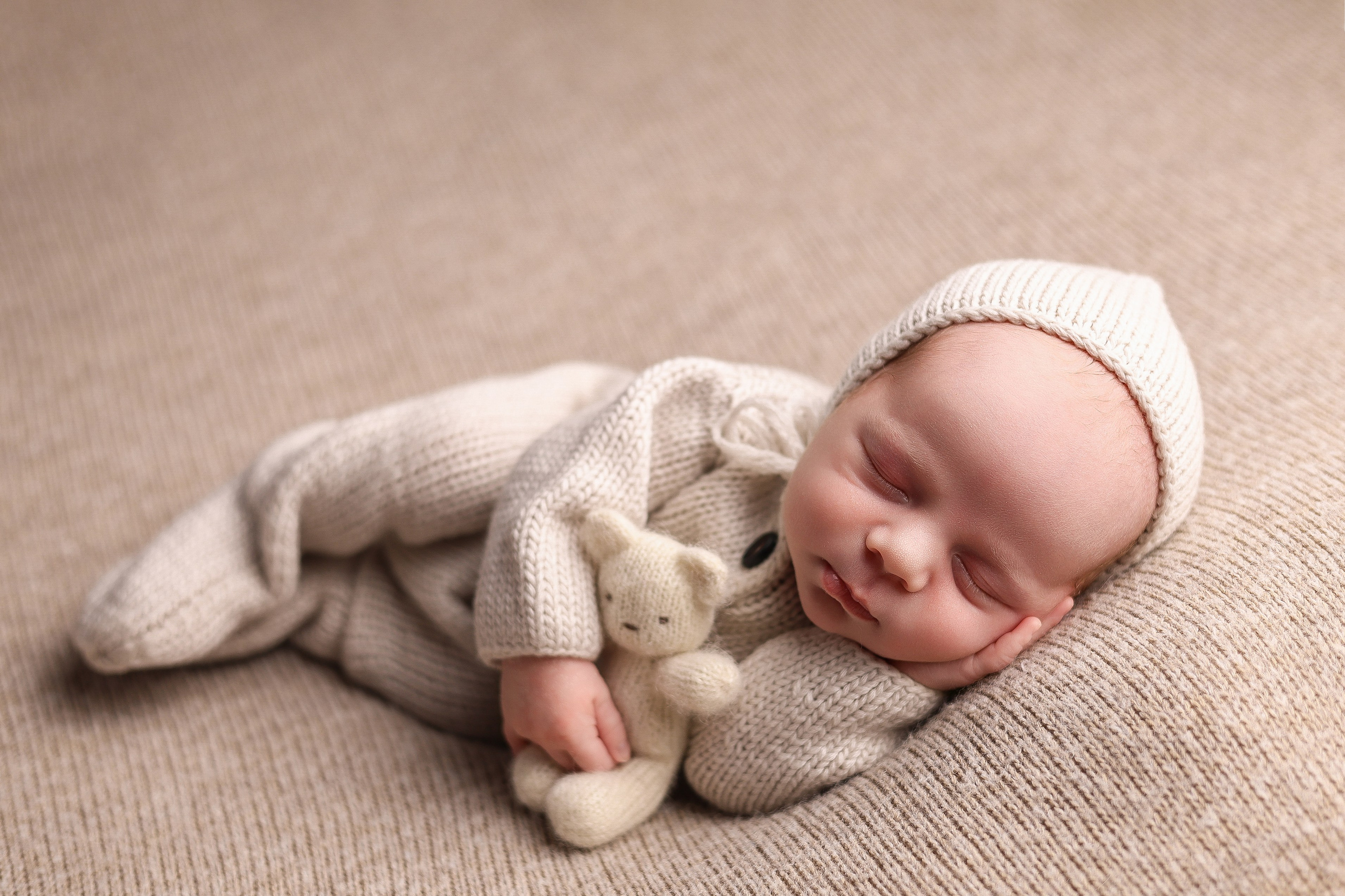 Новорожденный. Фотограф новорожденных в Воткинске Илона Урванцева