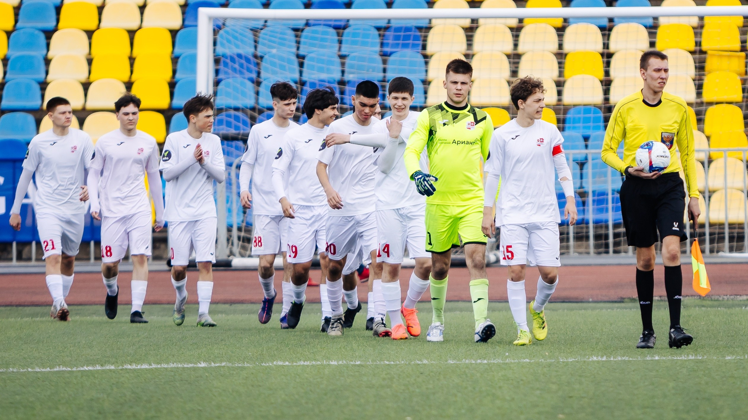 ФК «Металлург-Магнитогорск» vs ФК «ОСШ-Челябинск-М» // 05.04.25. Денис Прохоров Фотограф в г. Магнитогорск