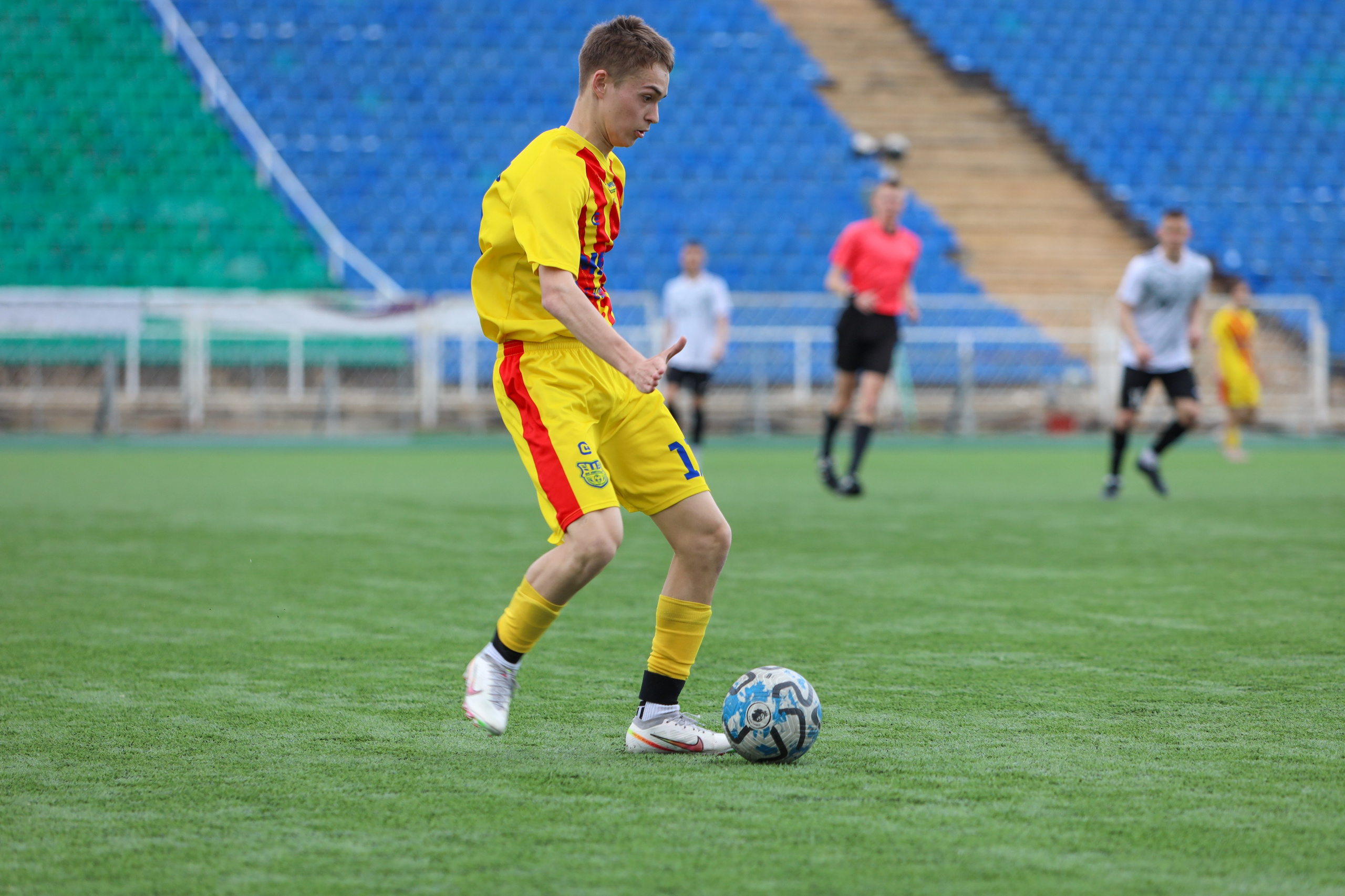 Чайка — Импульс. Зимнее первенство города по футболу. Спортивный фотограф в Самаре
