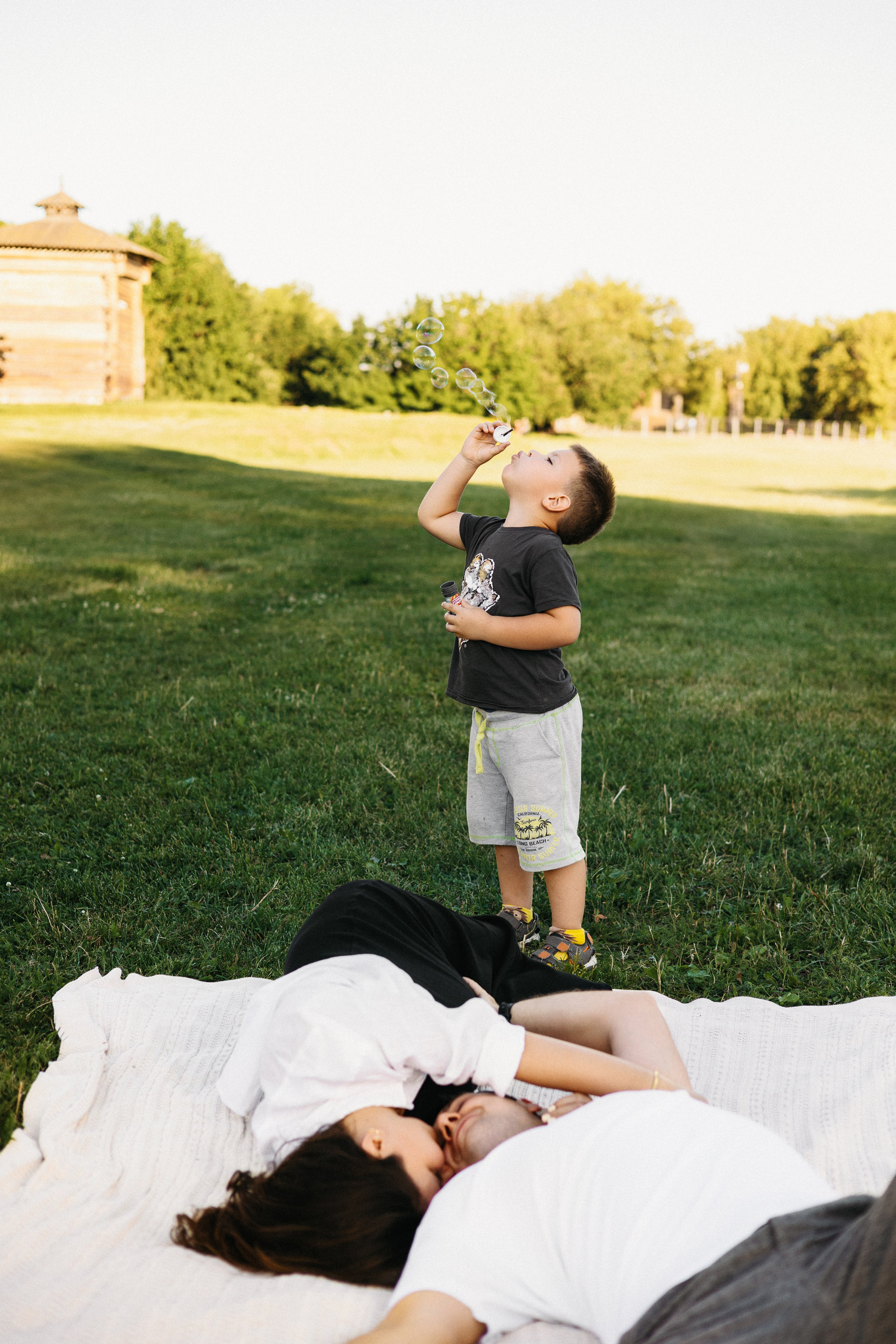 Семейная фотосессия в парке Коломенское. Портретный и семейный фотограф в Москве Мария Рослякова