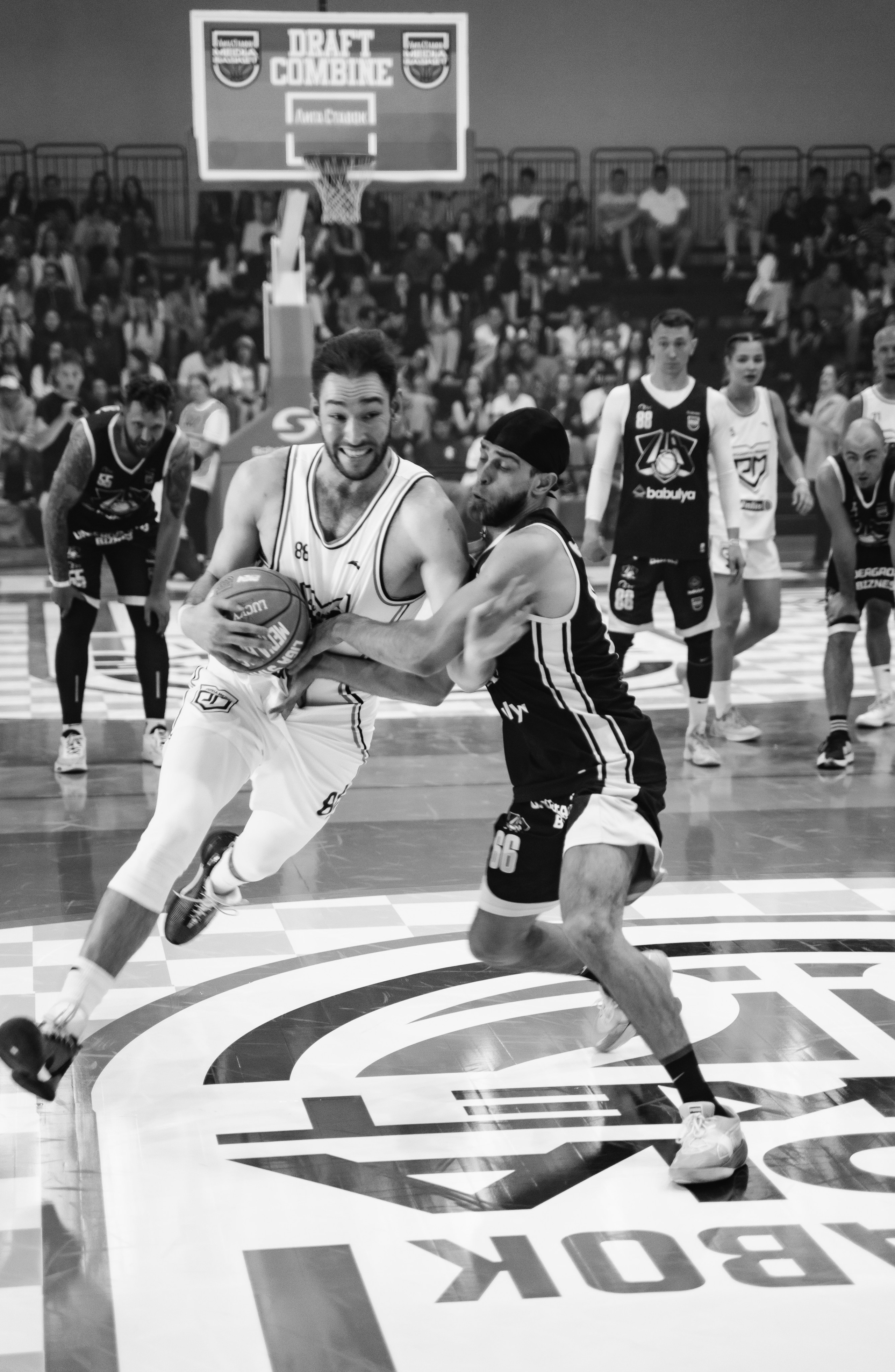 Медиабаскет в Казани. OBLADAET. AVG / 2024. Саша Копылов, фотограф в Казани