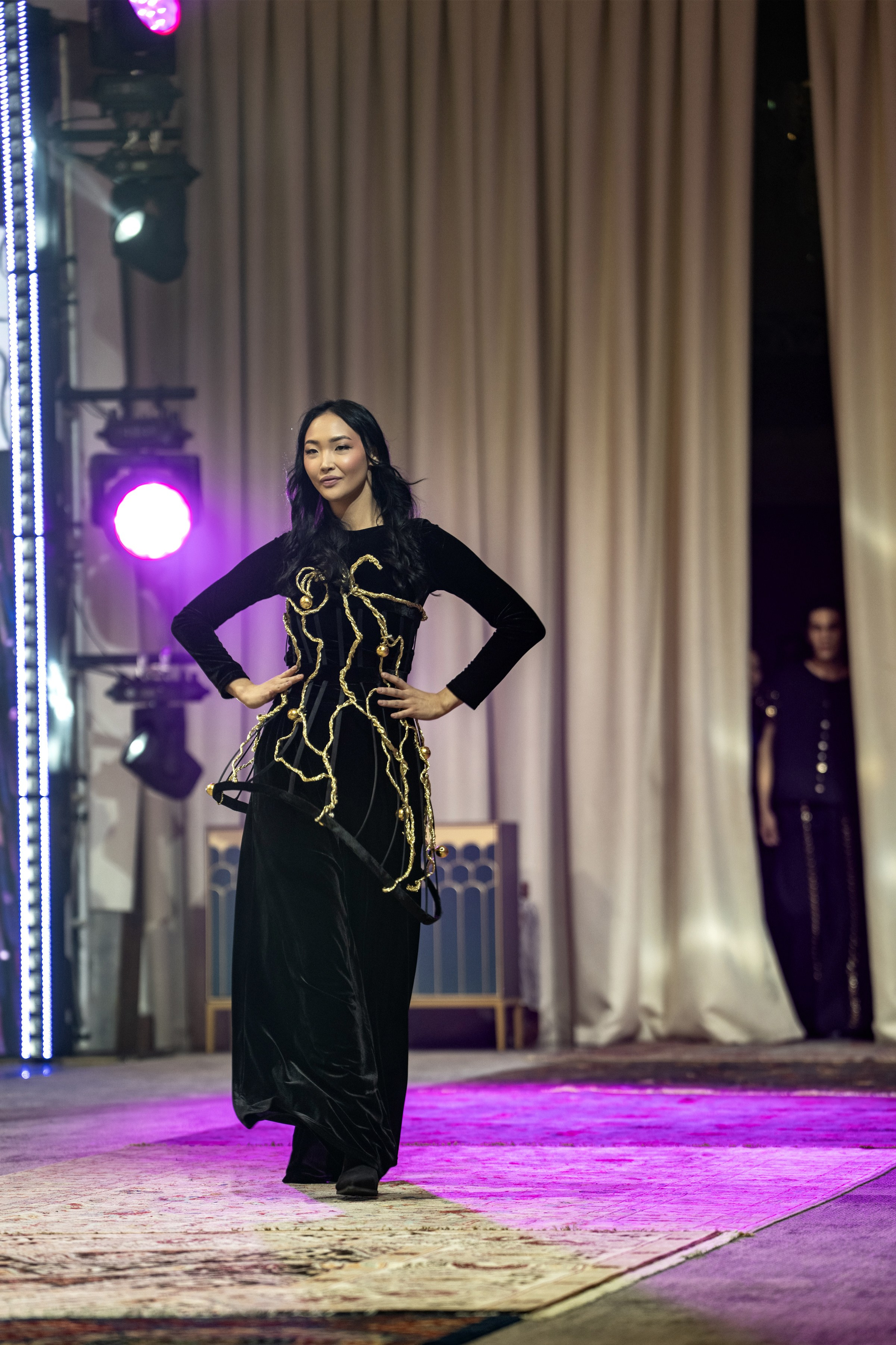 Zhamby. Сайт Алматинского НЮ АРТ, будуар и фэшн фотографа Дениса Карпенко