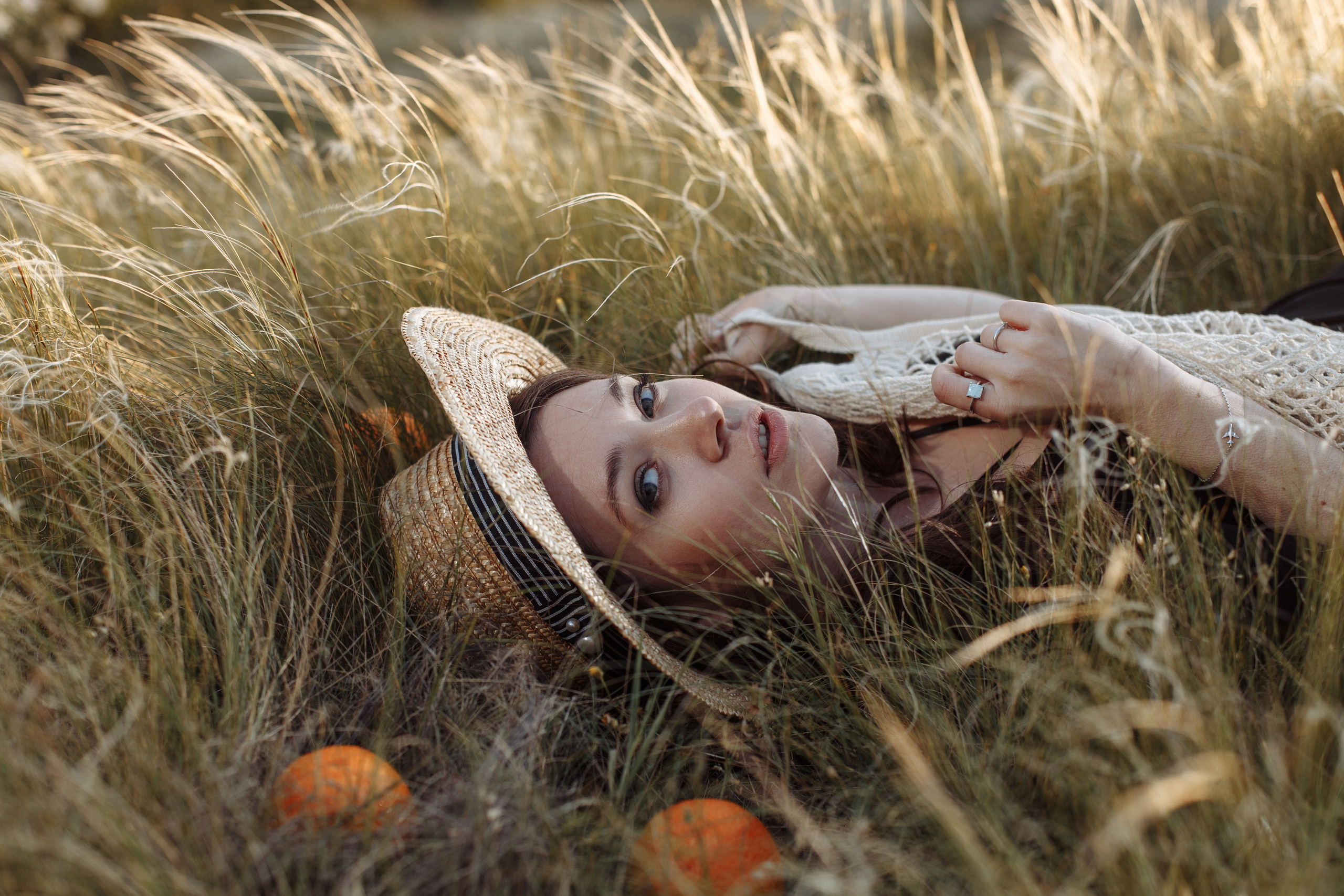 Даша Синицина и апельсины. Событийный фотограф Максим Бескоровайновнов