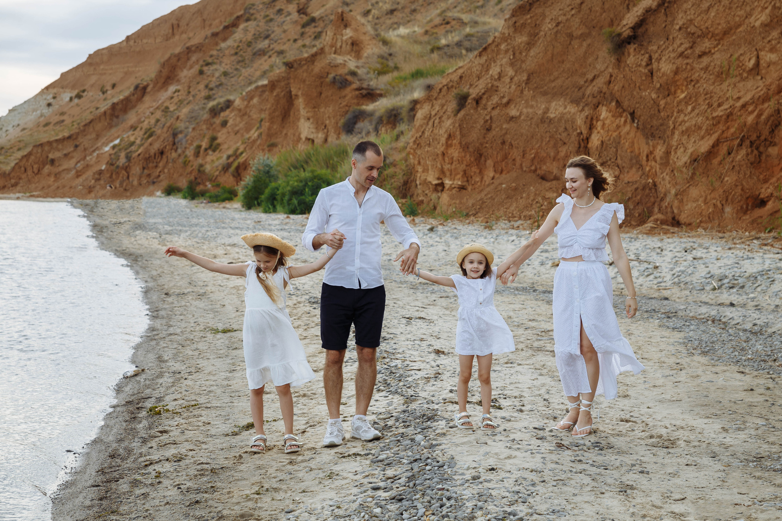 Семейная съемка для Юли, Саши и девочек. Событийный фотограф Максим Бескоровайновнов