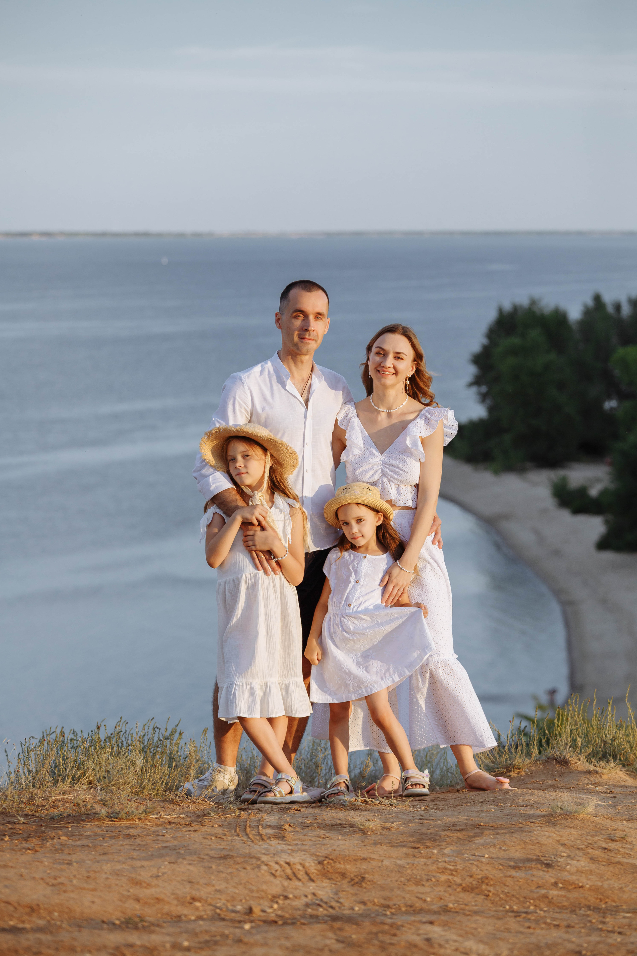 Семейная съемка для Юли, Саши и девочек. Событийный фотограф Максим Бескоровайновнов