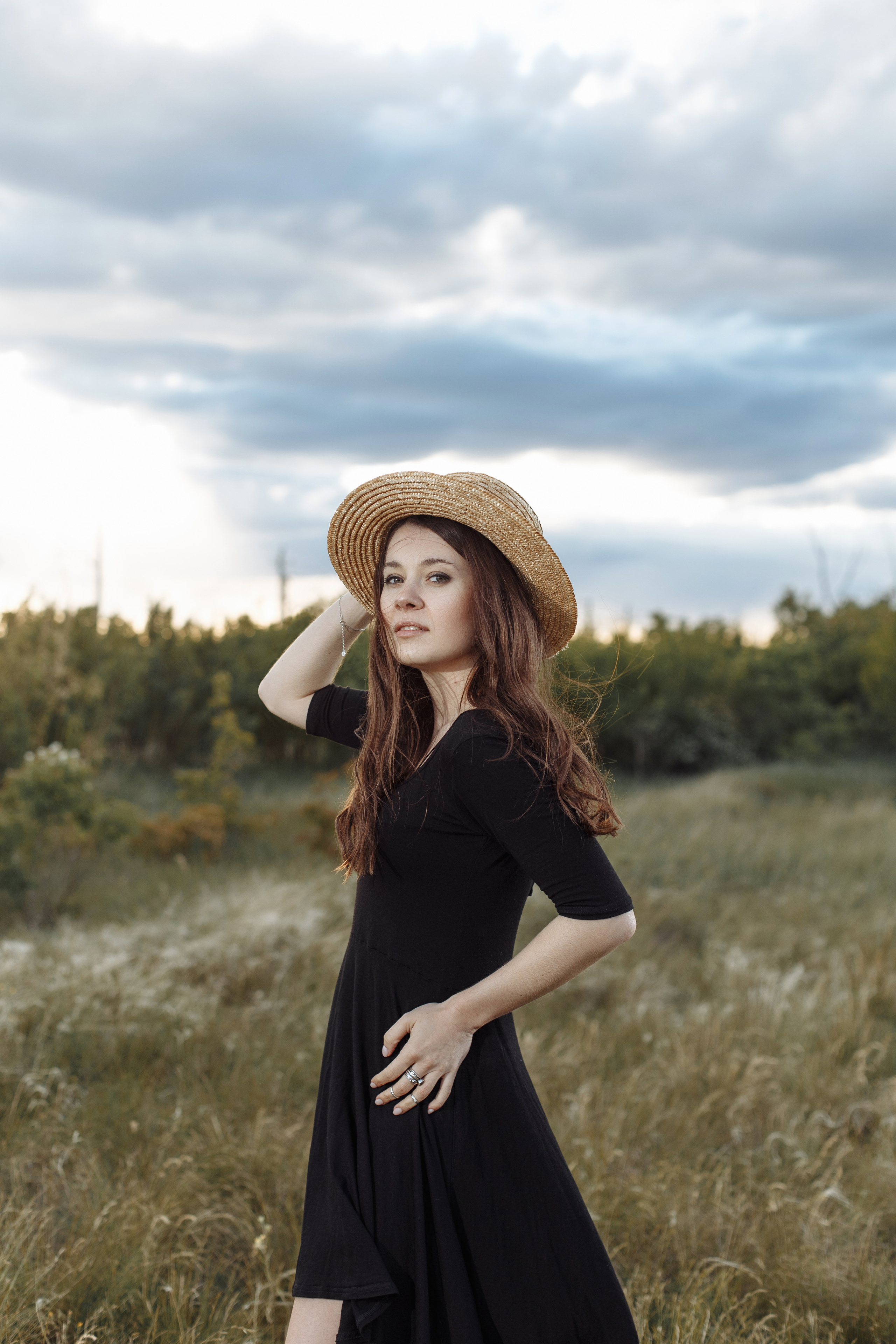 Даша Синицина и апельсины. Событийный фотограф Максим Бескоровайновнов