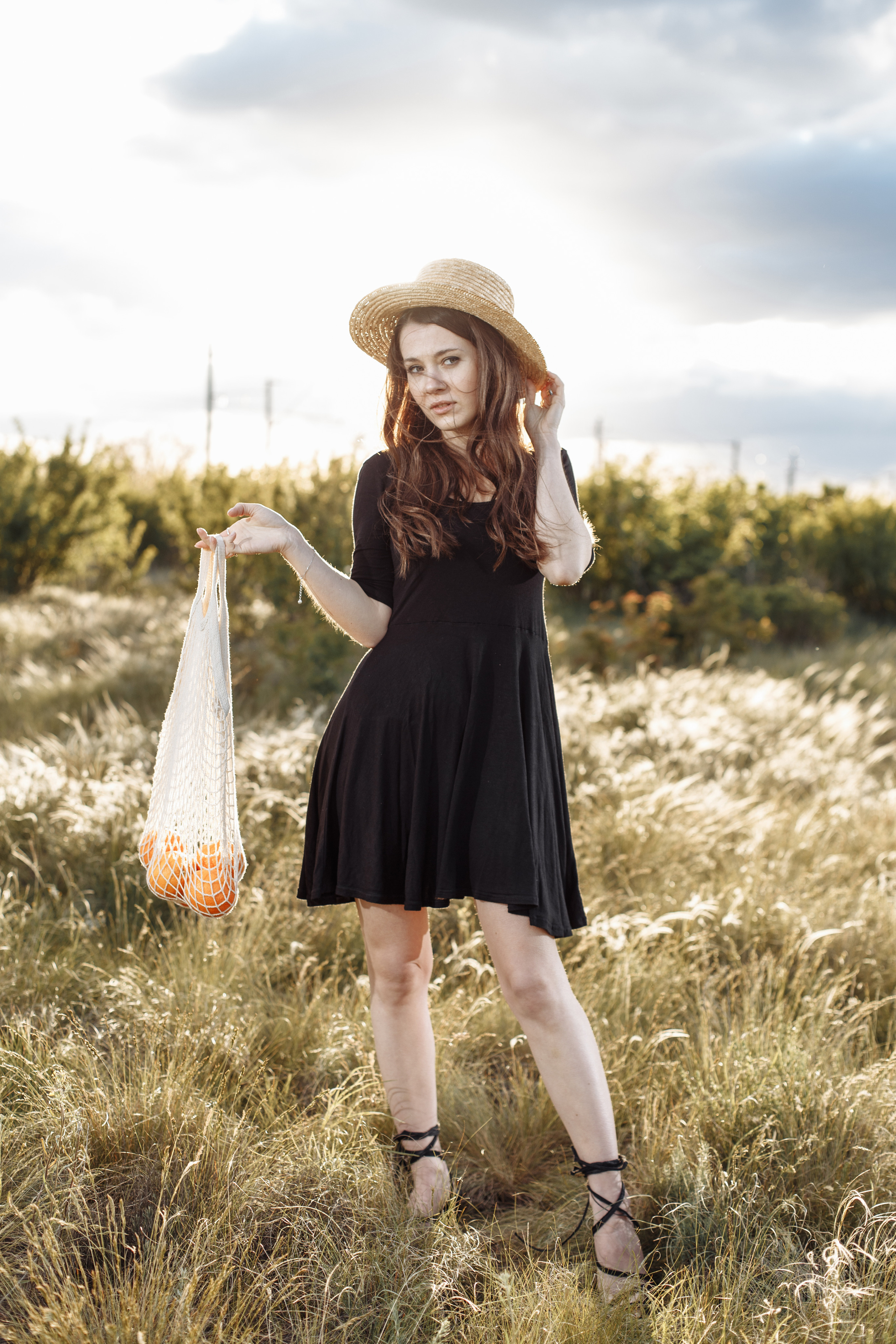 Даша Синицина и апельсины. Событийный фотограф Максим Бескоровайновнов