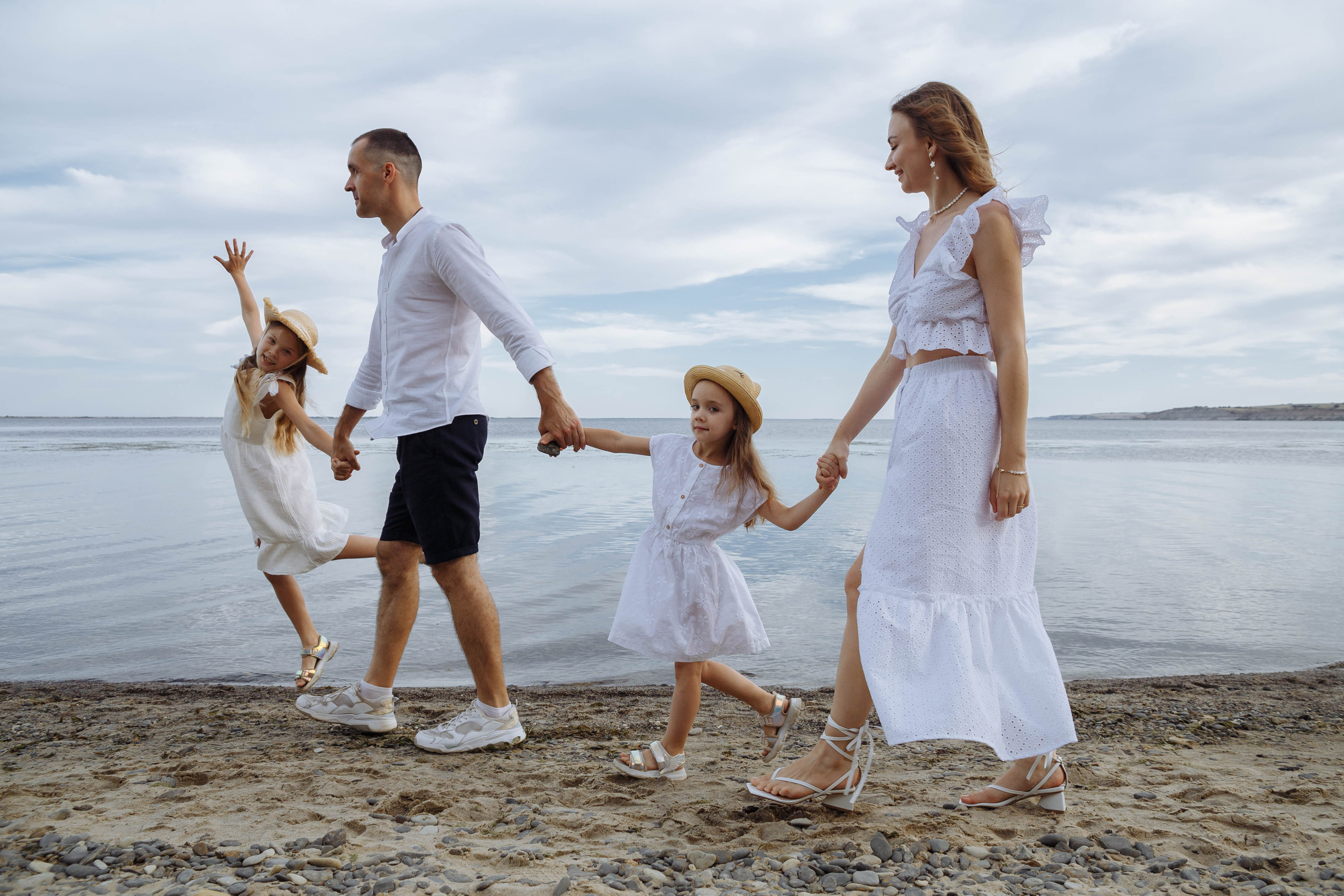 Семейная съемка для Юли, Саши и девочек. Событийный фотограф Максим Бескоровайновнов