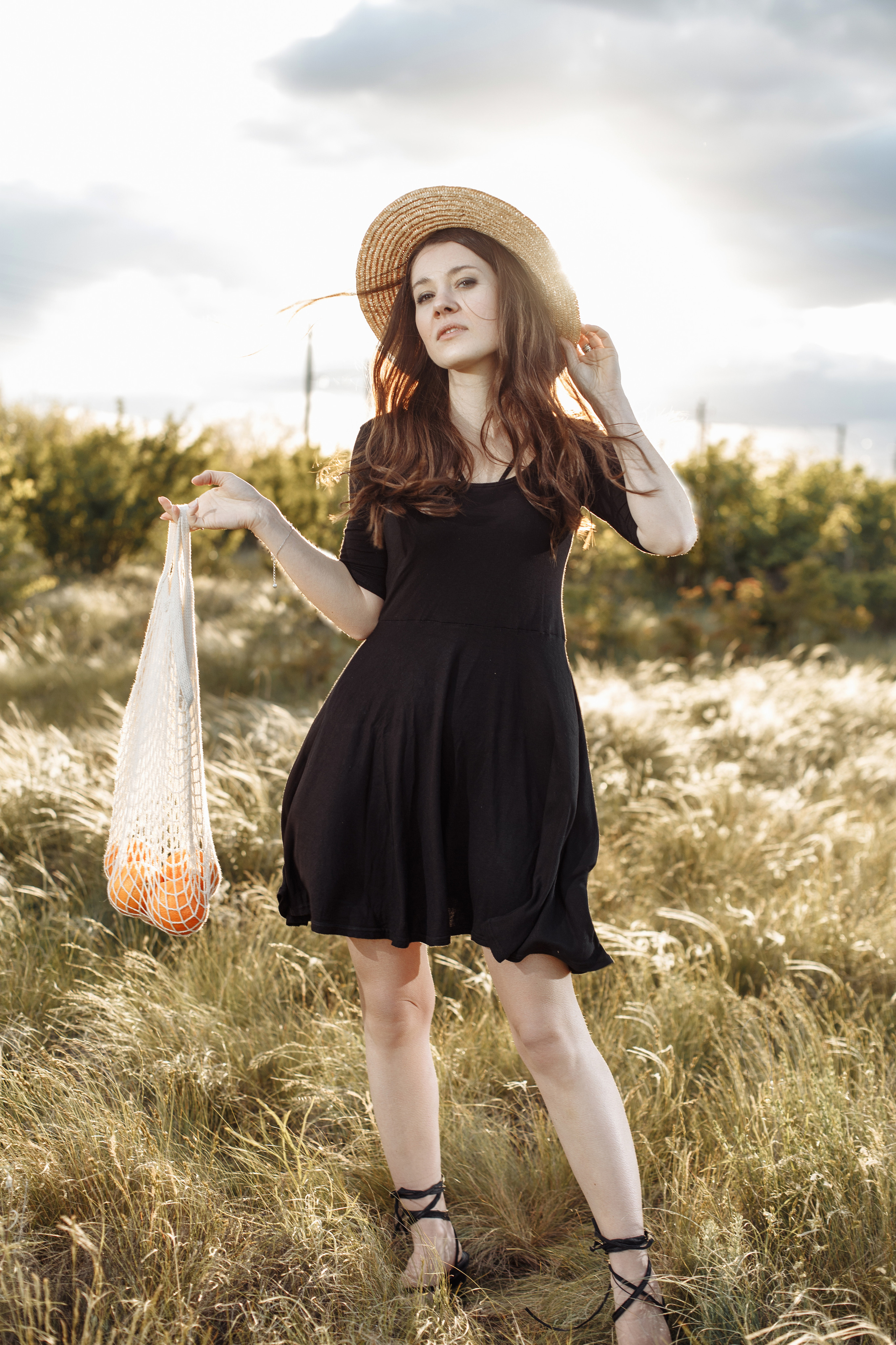 Даша Синицина и апельсины. Событийный фотограф Максим Бескоровайновнов