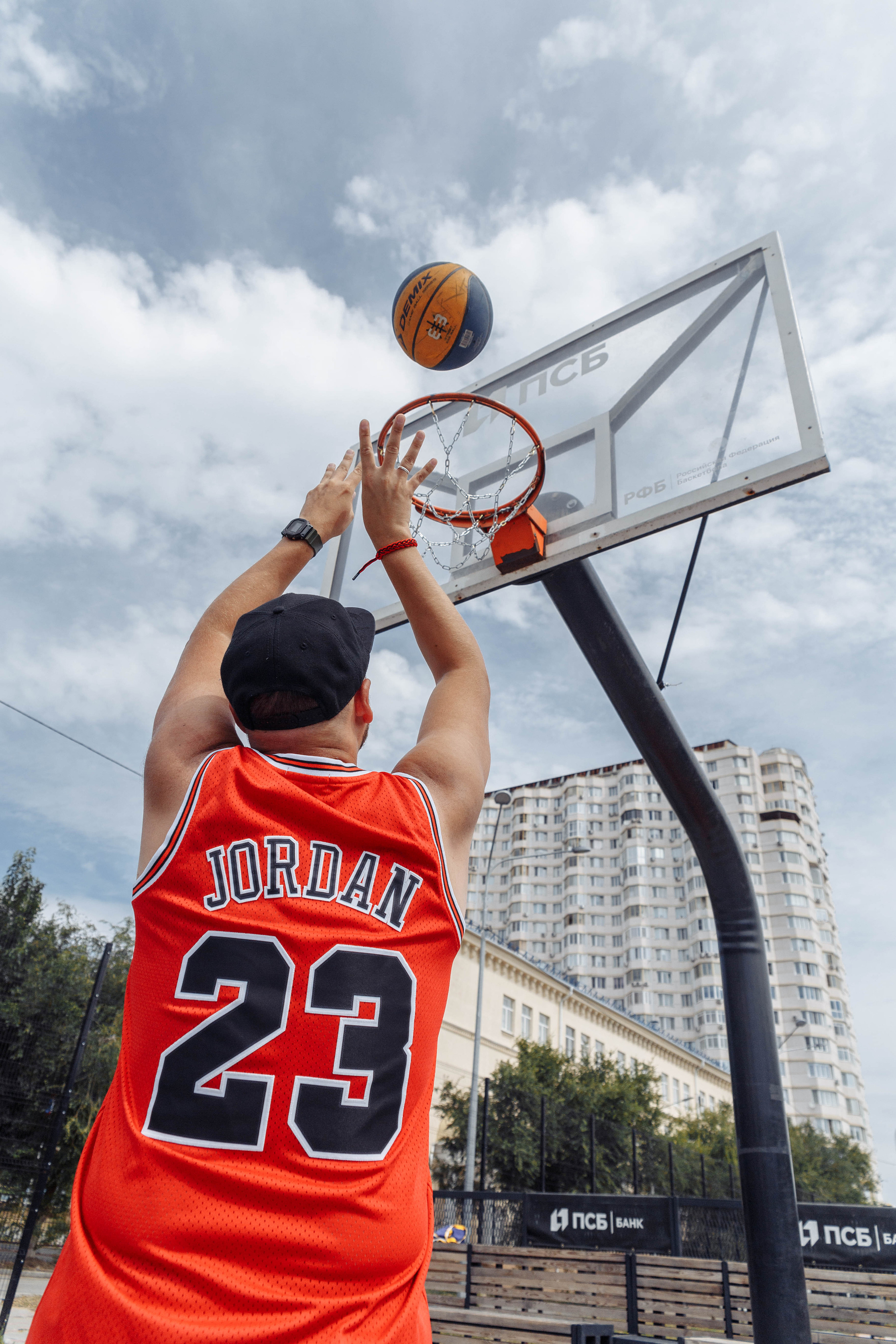 Дмитрий Новиков обожает баскетбол. Событийный фотограф Максим Бескоровайновнов