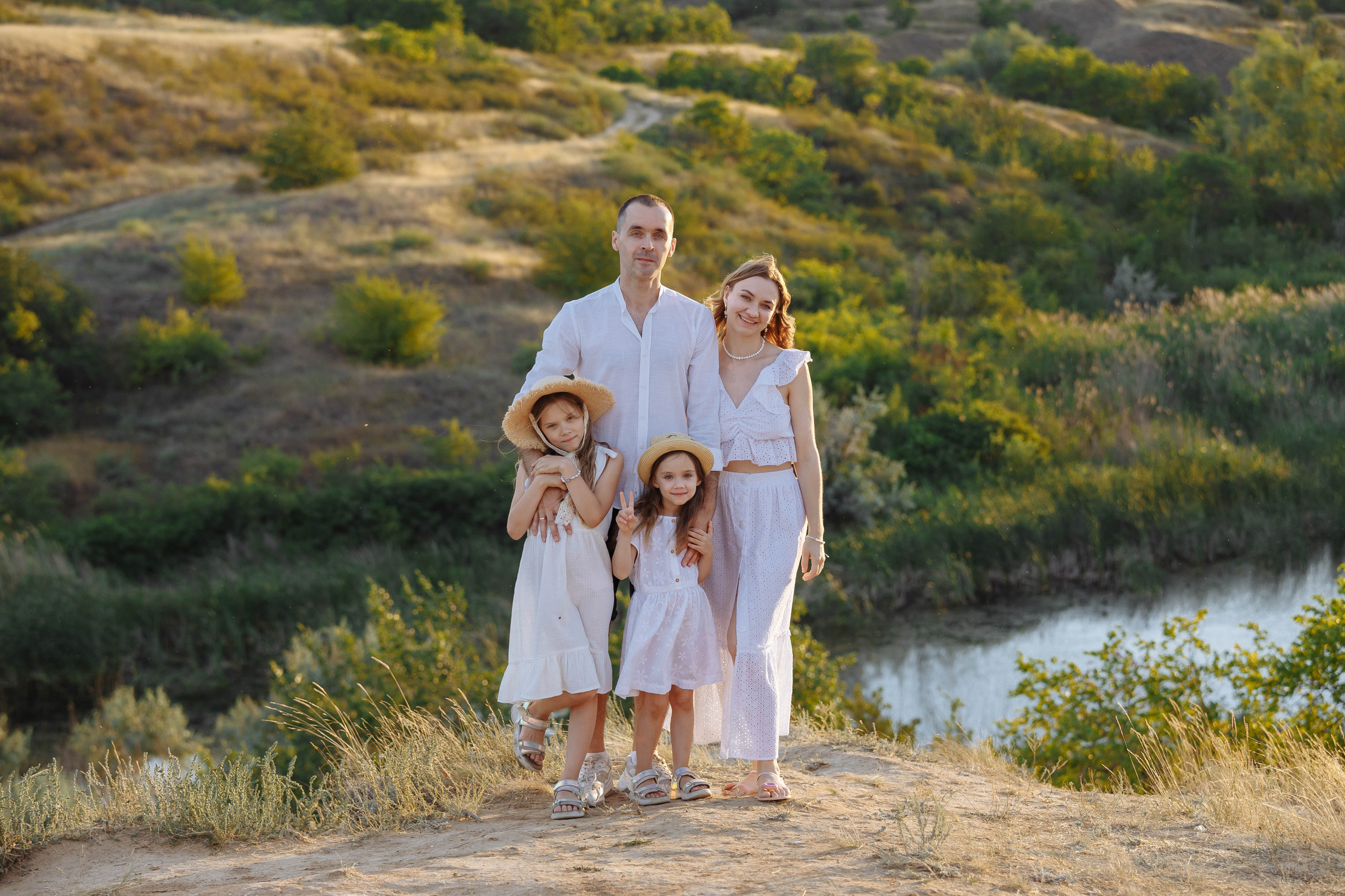 Семейная съемка для Юли, Саши и девочек. Событийный фотограф Максим Бескоровайновнов