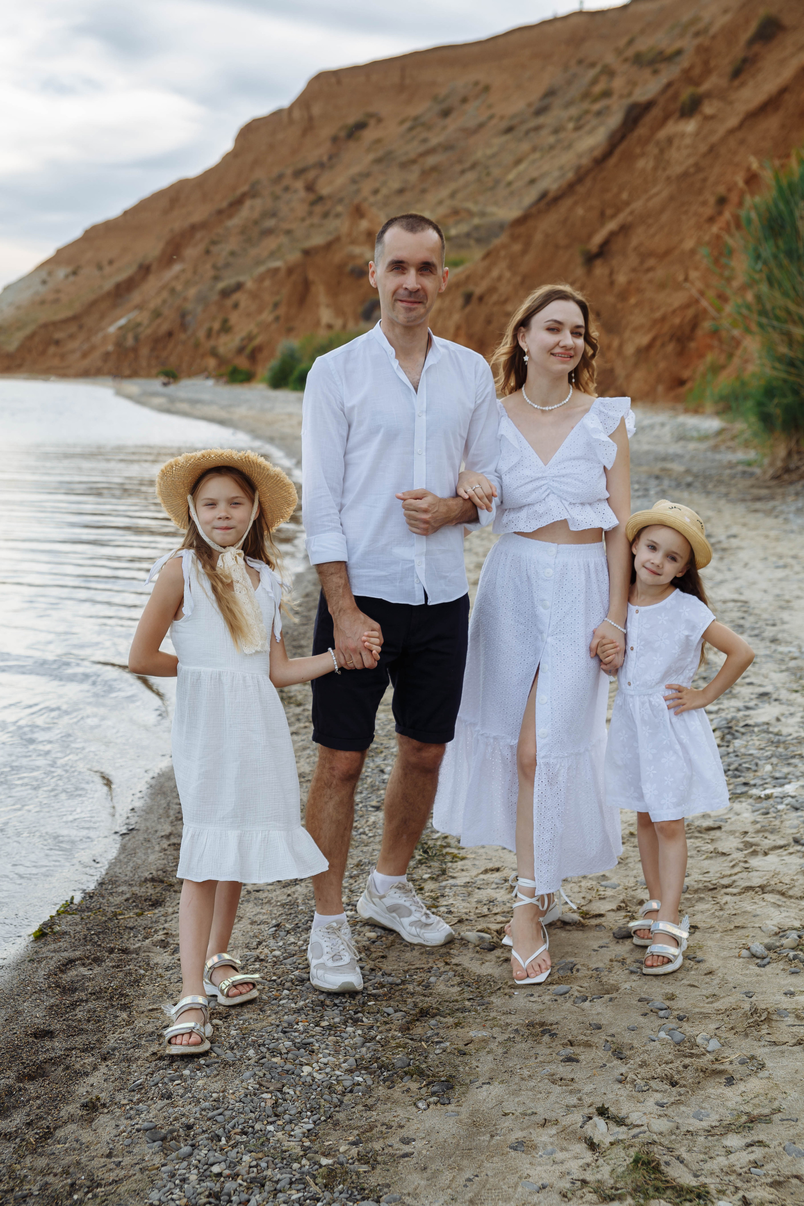 Семейная съемка для Юли, Саши и девочек. Событийный фотограф Максим Бескоровайновнов