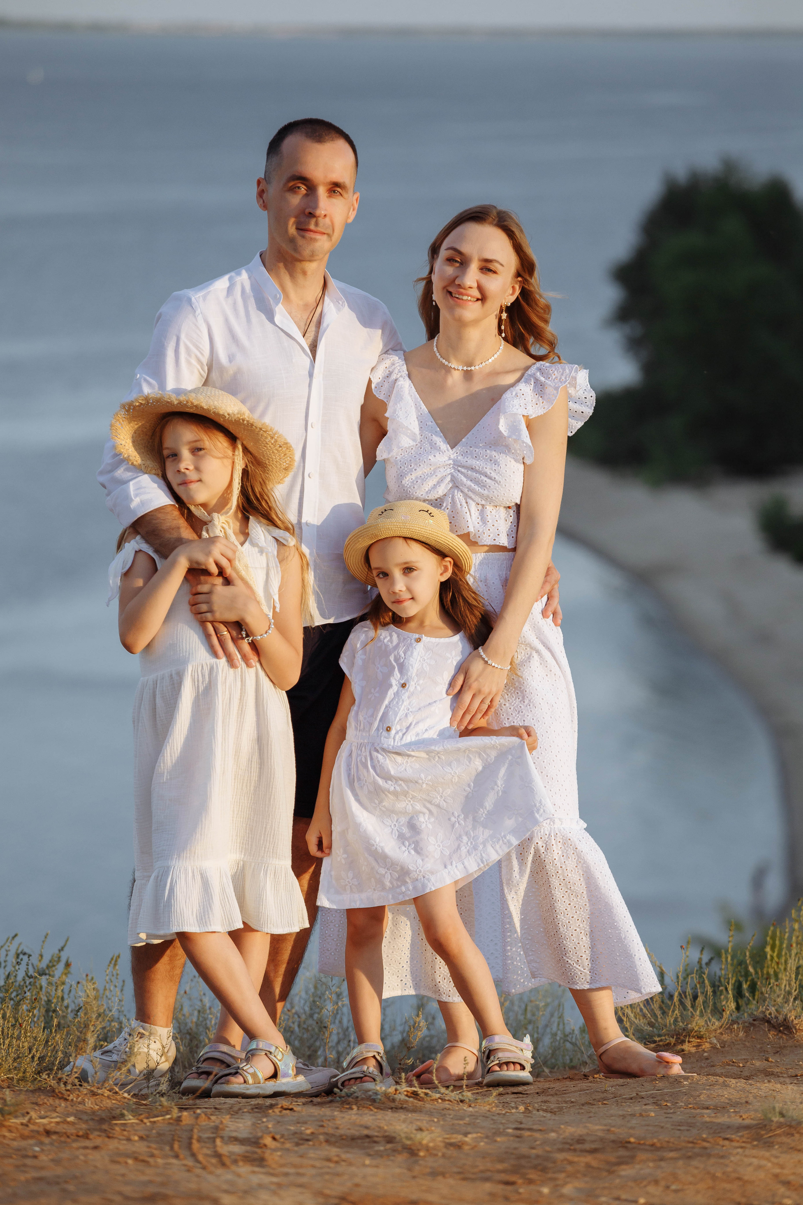 Семейная съемка для Юли, Саши и девочек. Событийный фотограф Максим Бескоровайновнов