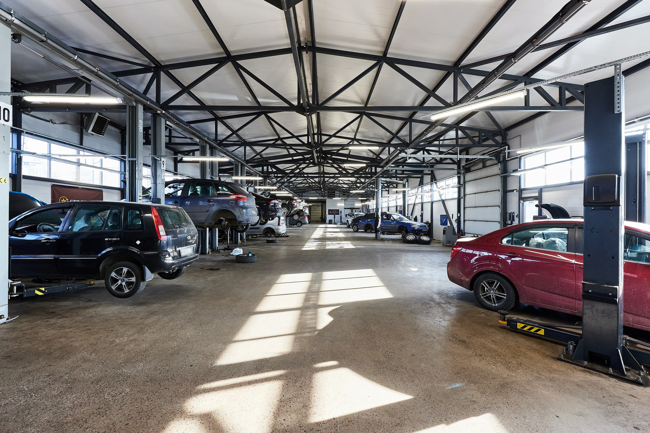 СТО Орбита на Руставели. Фотограф Анастасия Леонтьева Санкт-Петербург