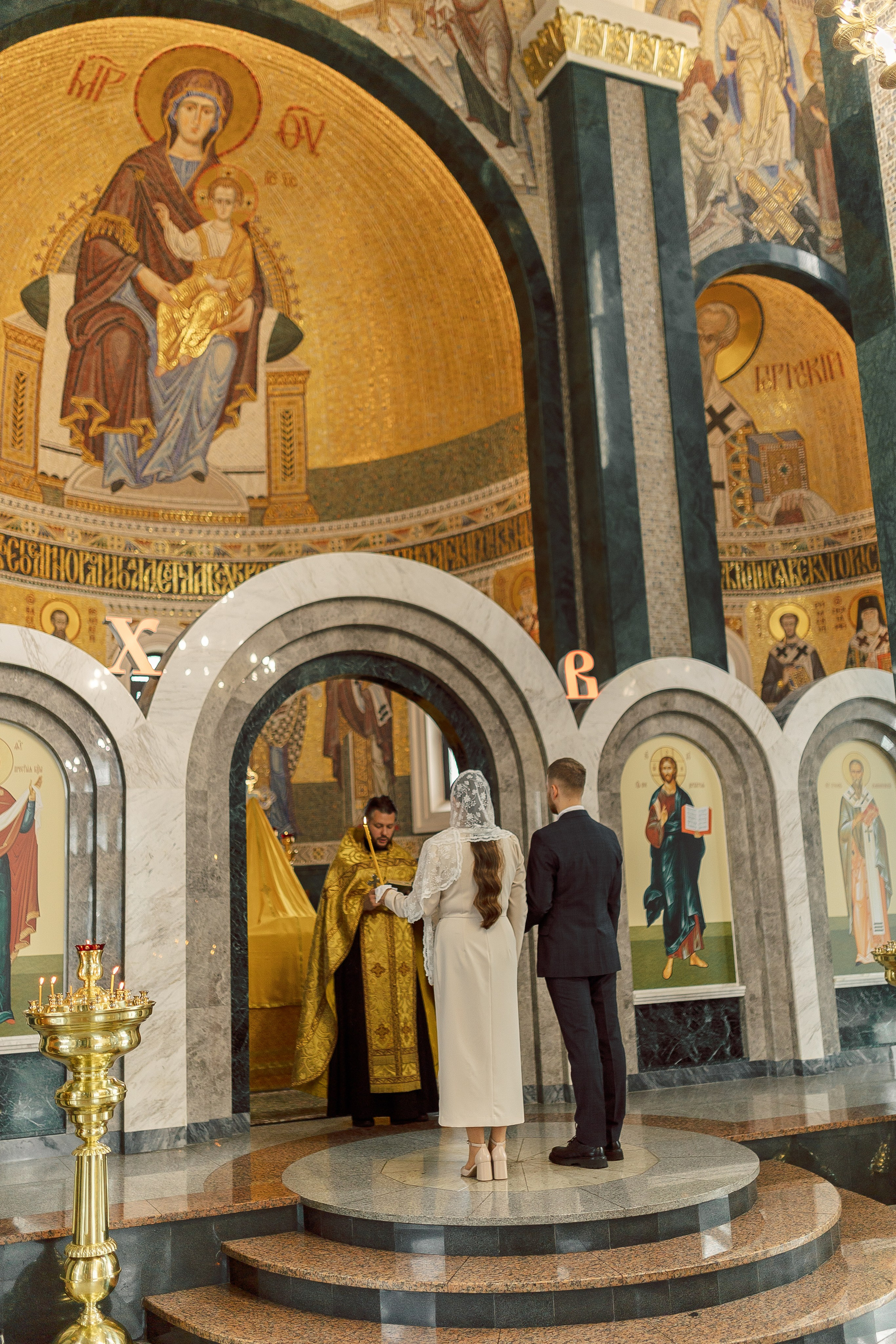 Венчание в храме Стефана Пермского. Семейный фотограф в Москве Анна Пожарская