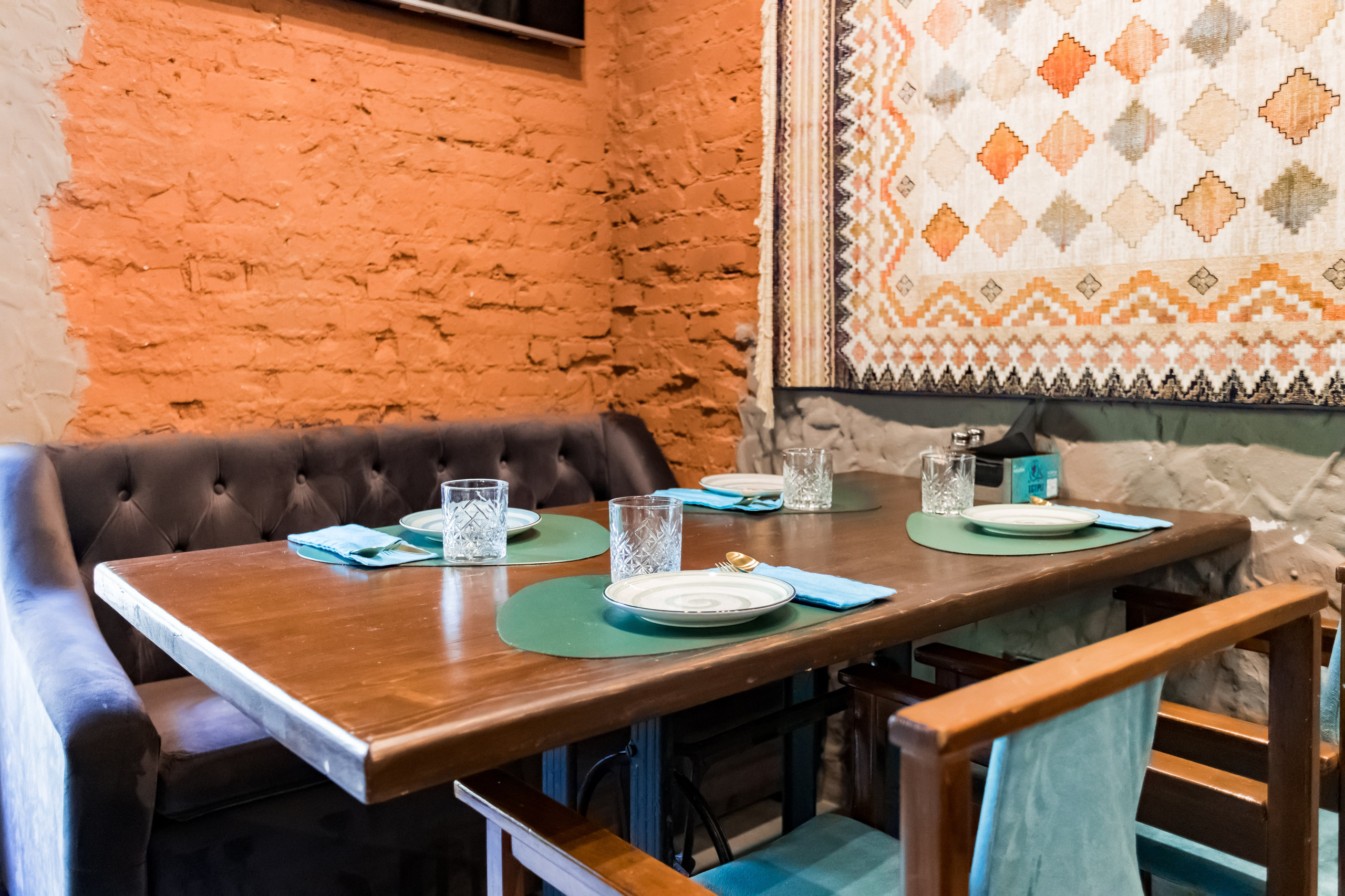 Интерьерная фотосессия для ресторана Тетри на Кунцевской. Интерьеры, Контент, Портреты | Фотограф в Москве Дани Терно