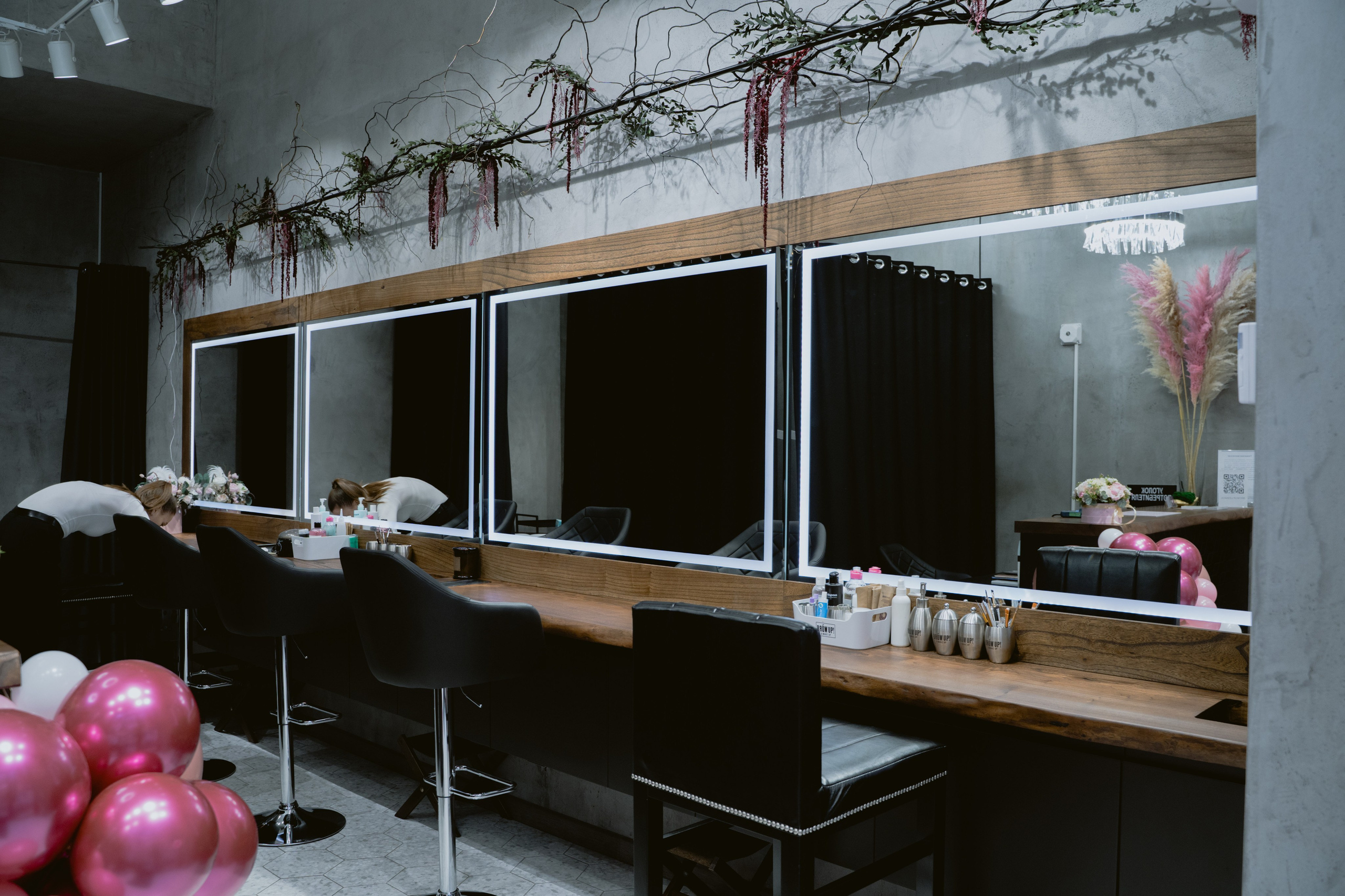 Съемка открытия новой студии Brow Up. Фотограф, оператор, режиссер монтажа в Москве Сюзанна Евсюкова