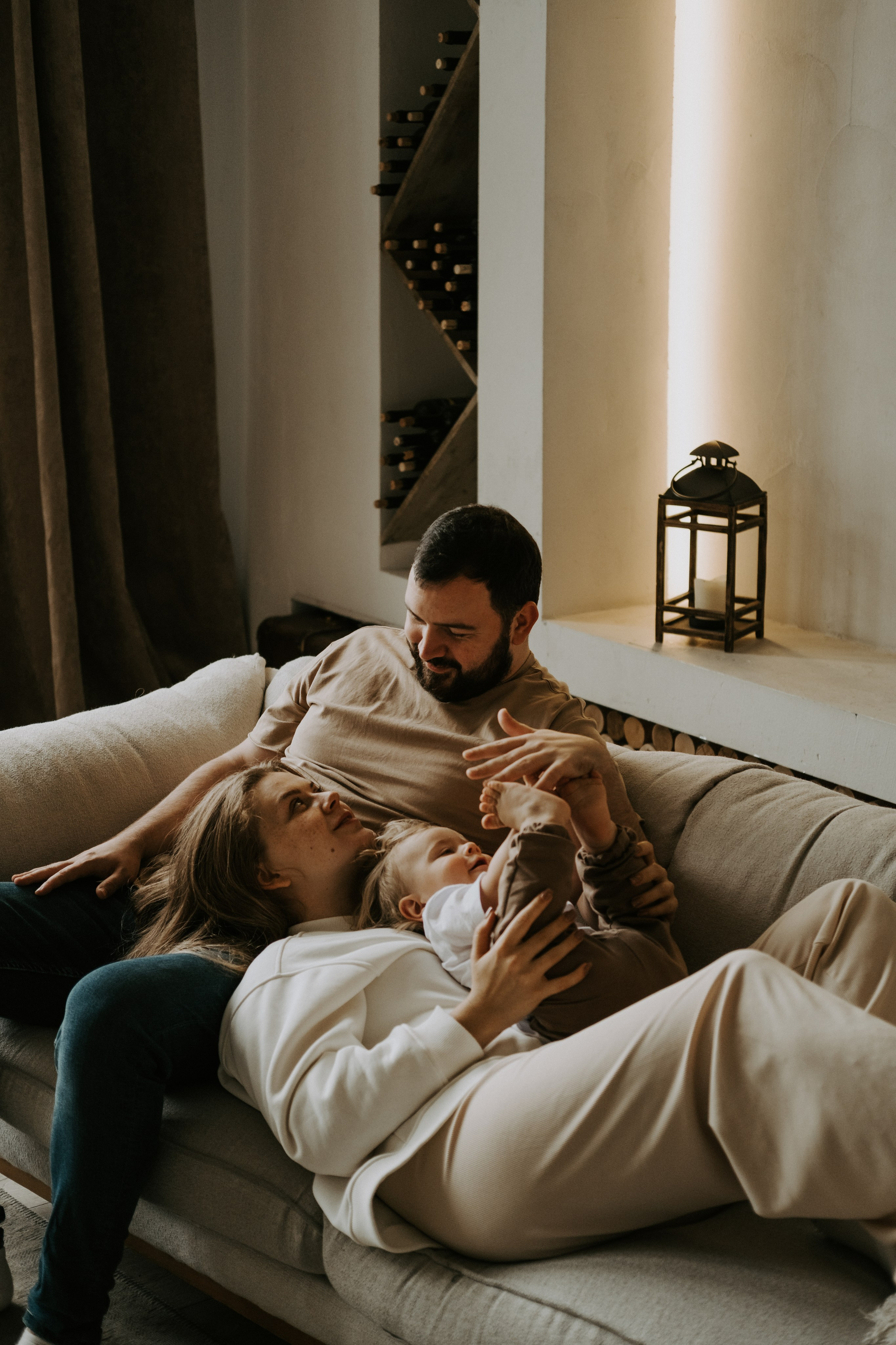 Красивая семья, уютная семейная фотосессия. Семейный фотограф в Москве Кристина Маркос