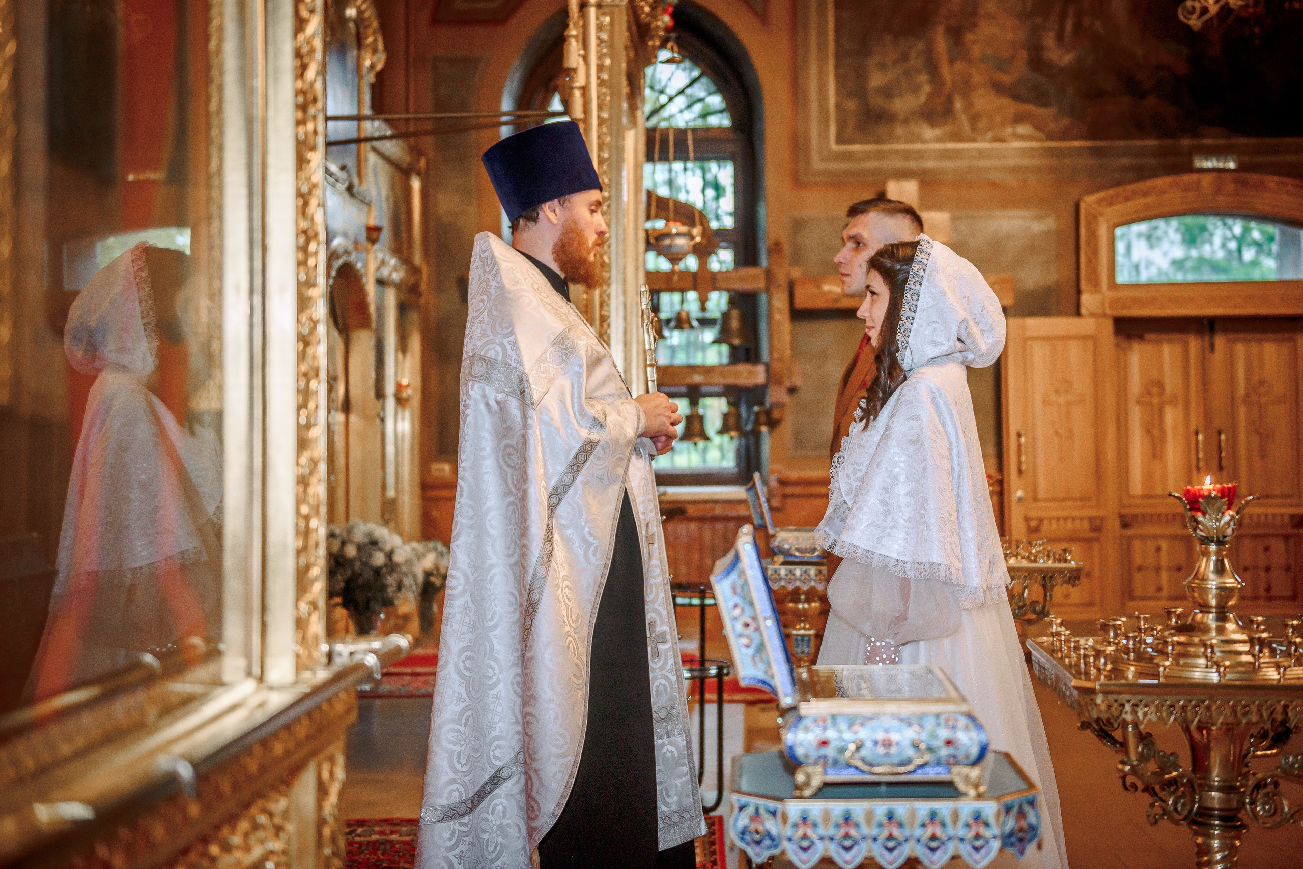 Венчание в Храме Бориса и Глеба в Дегунино. Свадебный и семейный фотограф в Москве Юлия Винник
