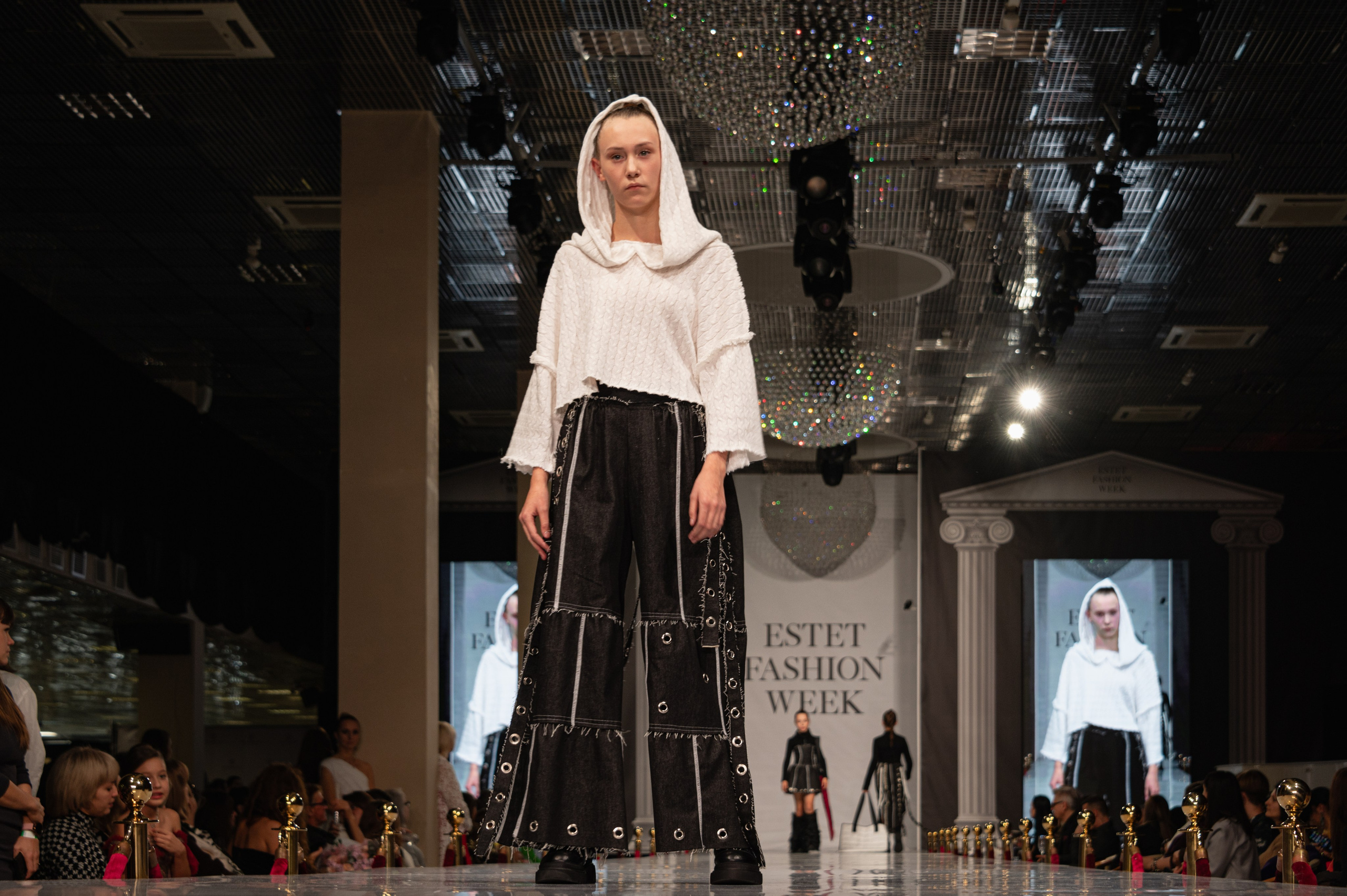 Estet Fashion Week-2023. Фотограф Роман Адлер