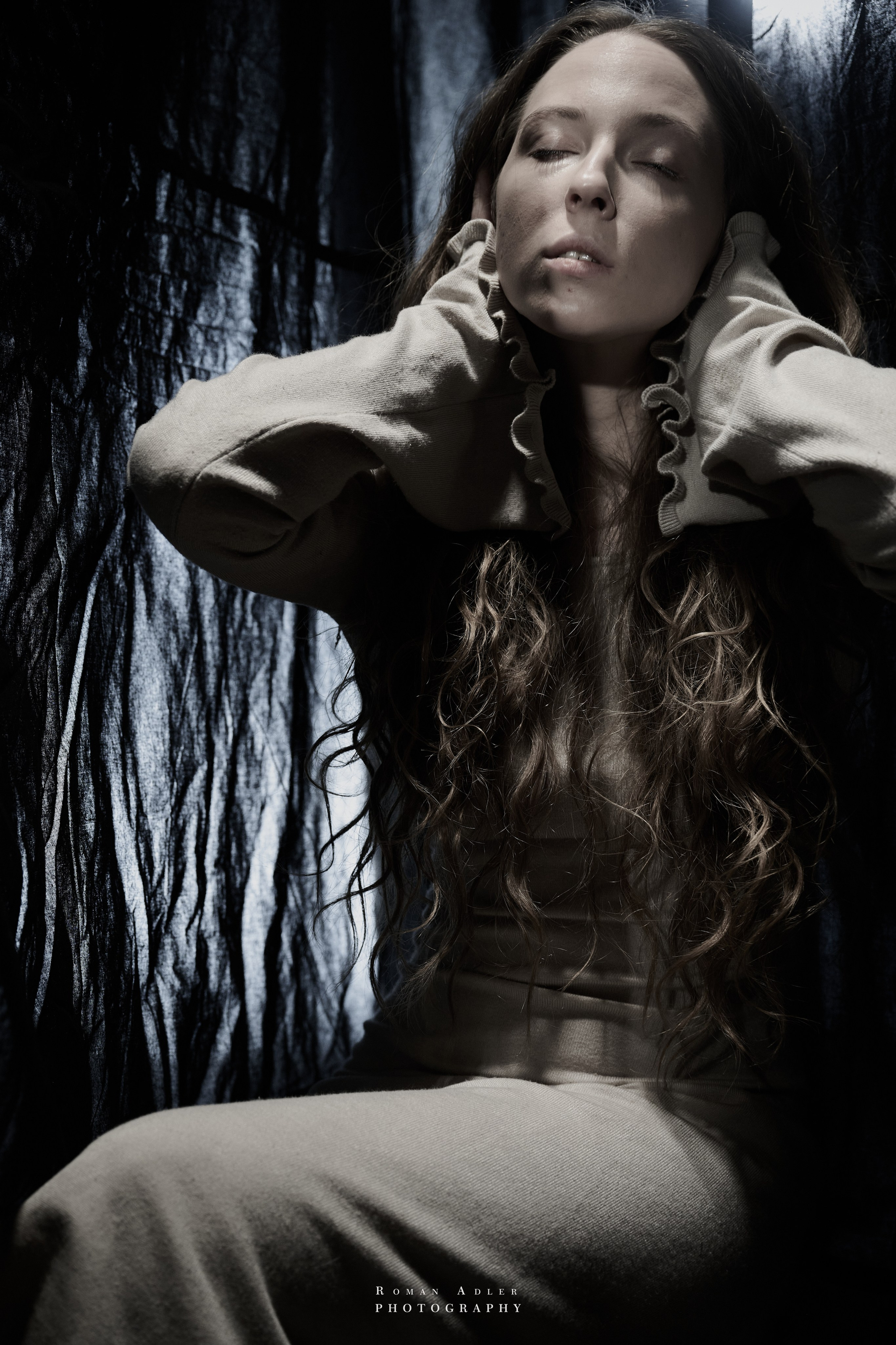 Авторская серия для Лу. Фотограф Роман Адлер