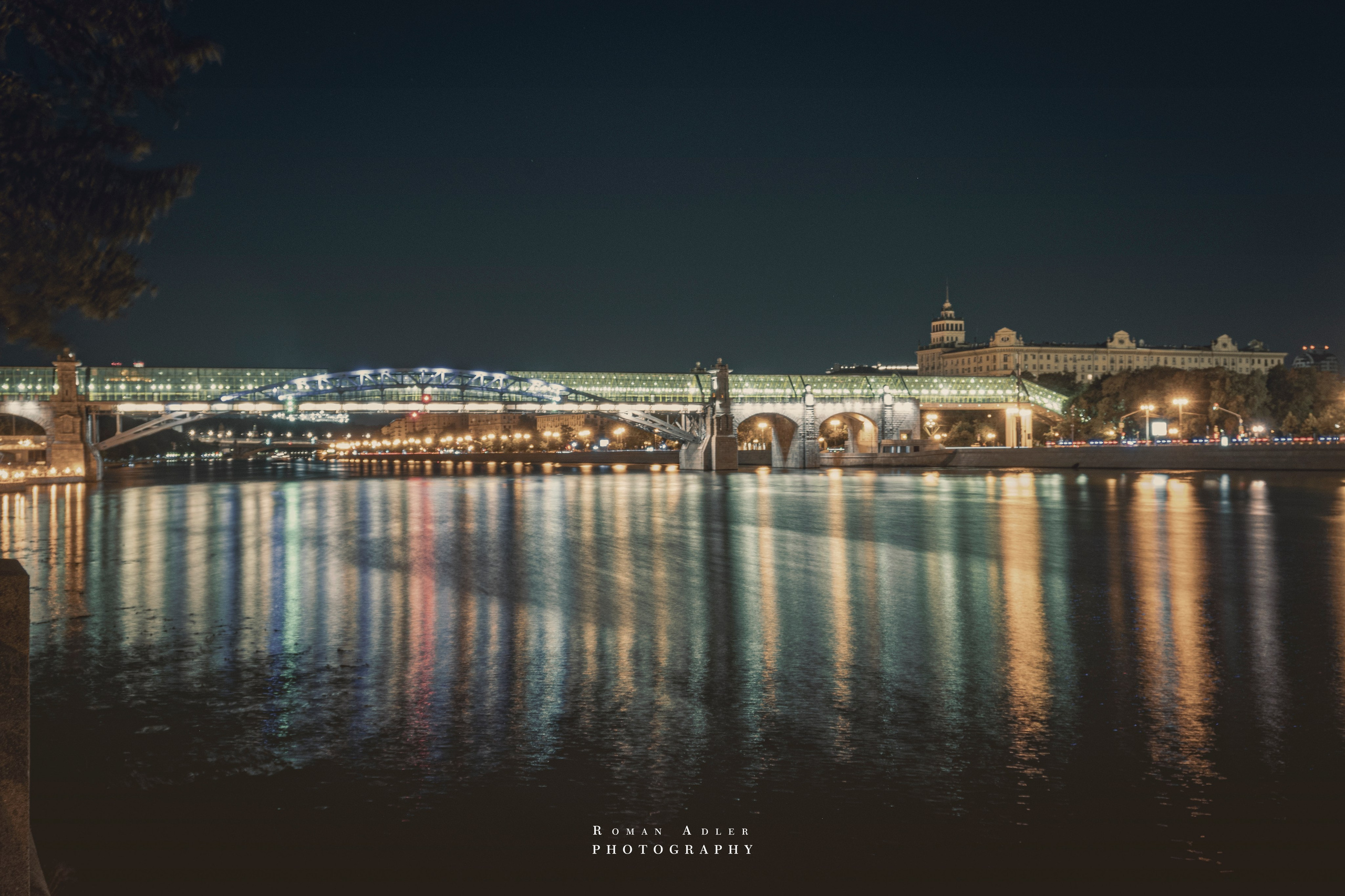 Ночная Москва. Июль 2023. Фотограф Роман Адлер