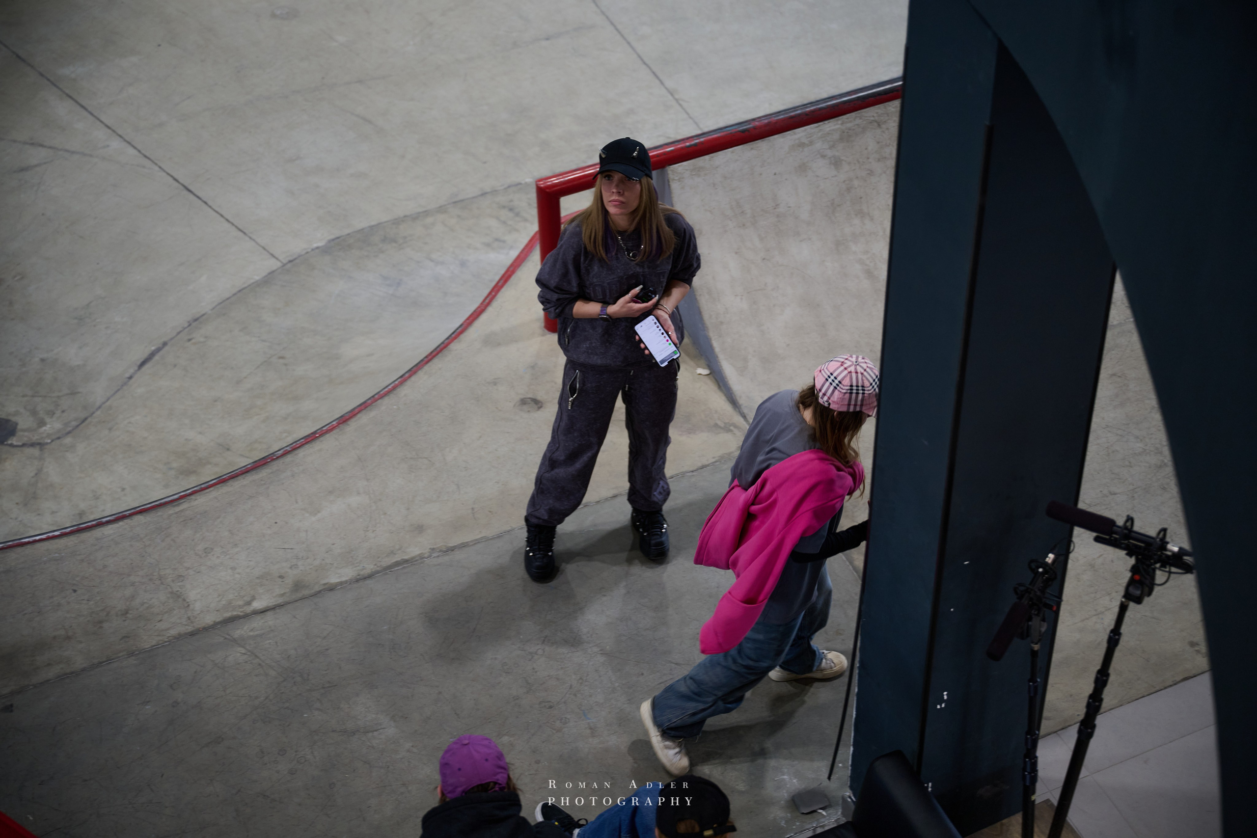 Репортаж со съёмок фильма «Своя в доску». Фотограф Роман Адлер