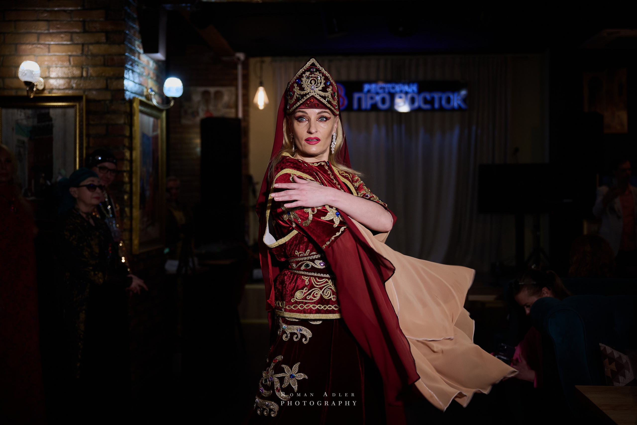 ТОП 50 успешных персон России. Фотограф Роман Адлер