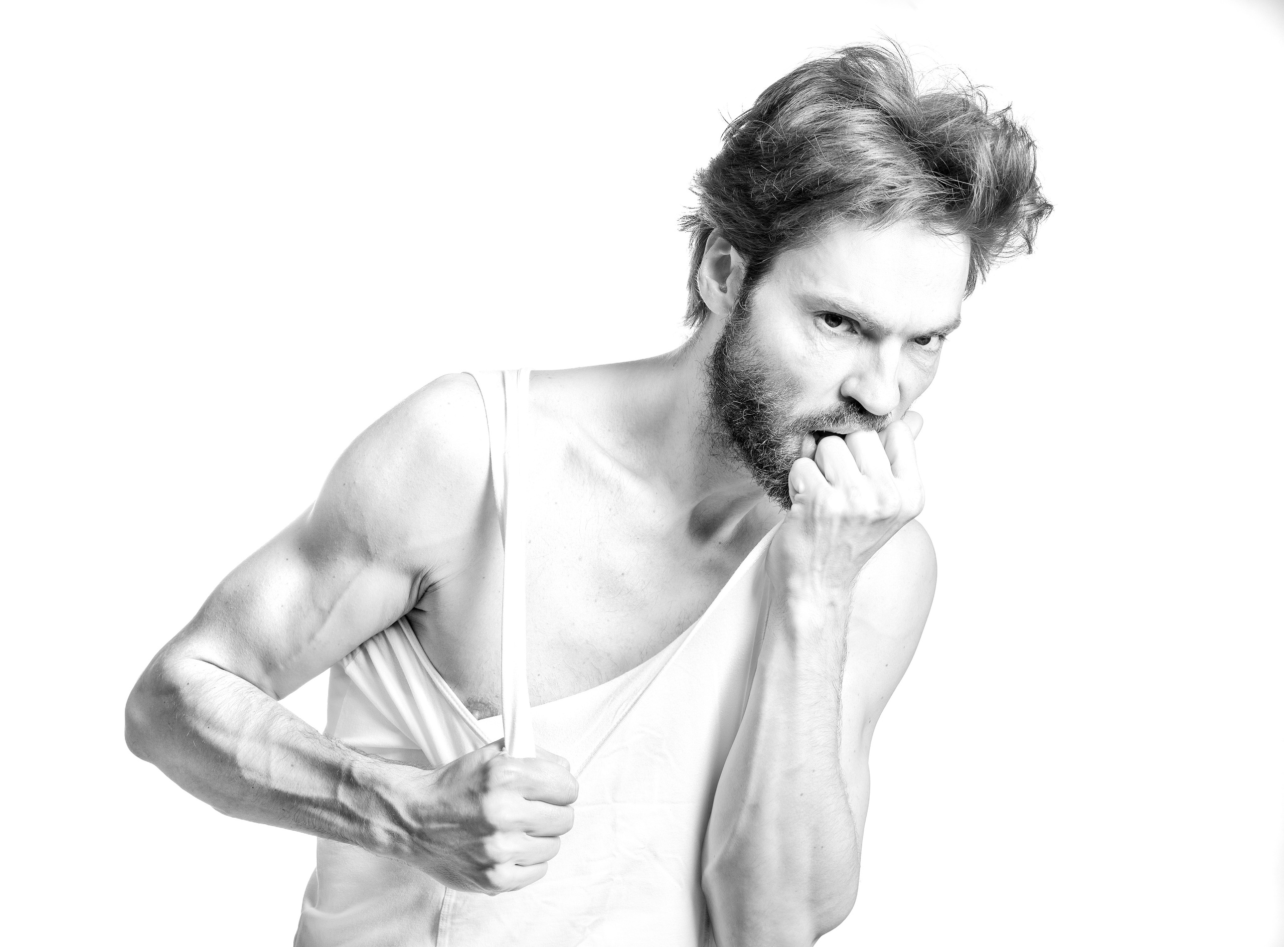 студийный портрет мужчины