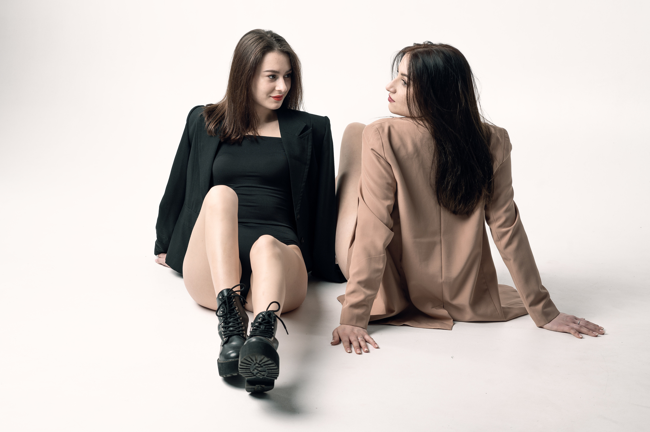 Мария и Анастасия. Фотосессии портреты студийная фотосъемка фотопрогулки в Москве