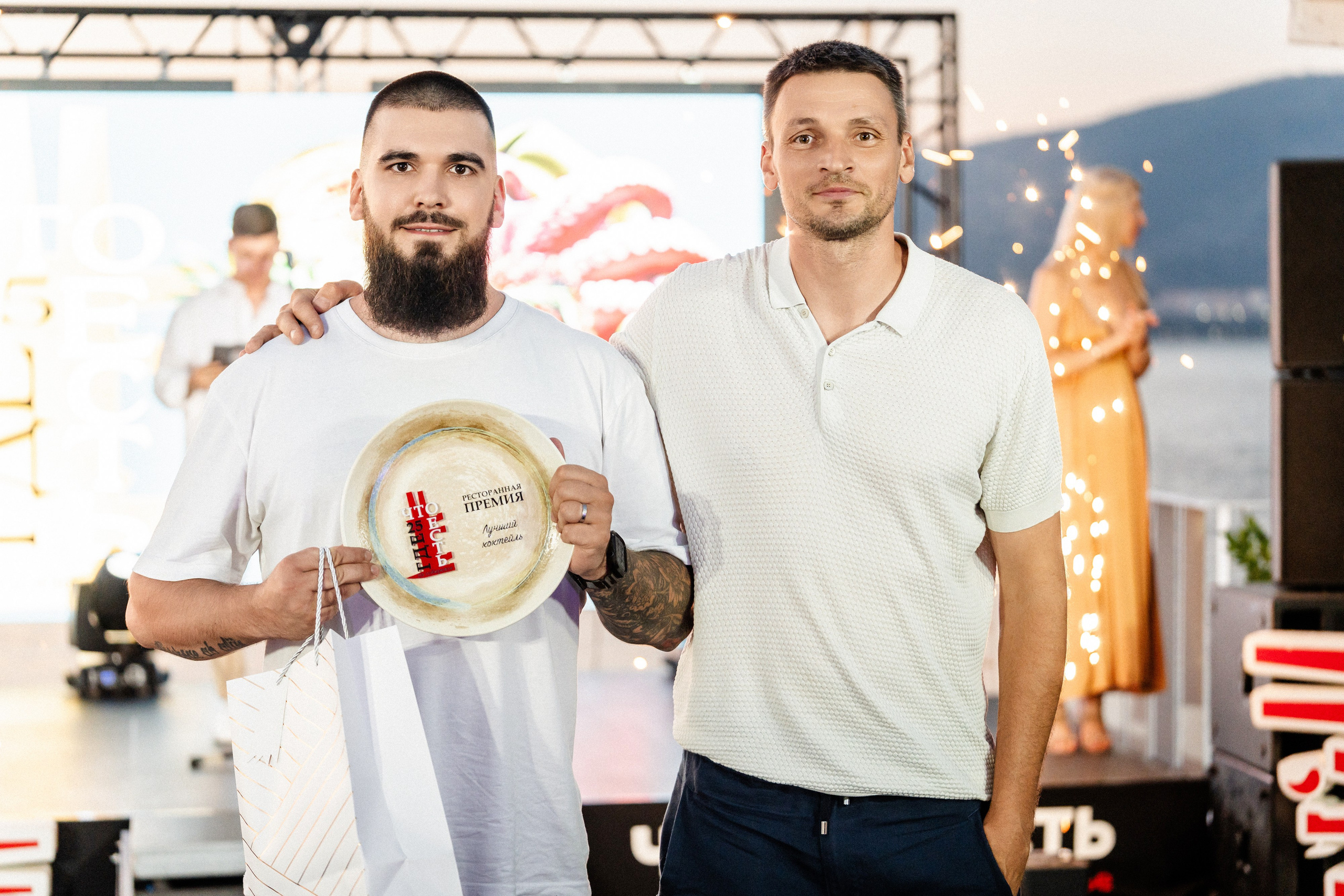 Премия «Что Где Есть» Маяк. Свадебный и репортажный, фуд фотограф в Новороссийске Евгений Александриди