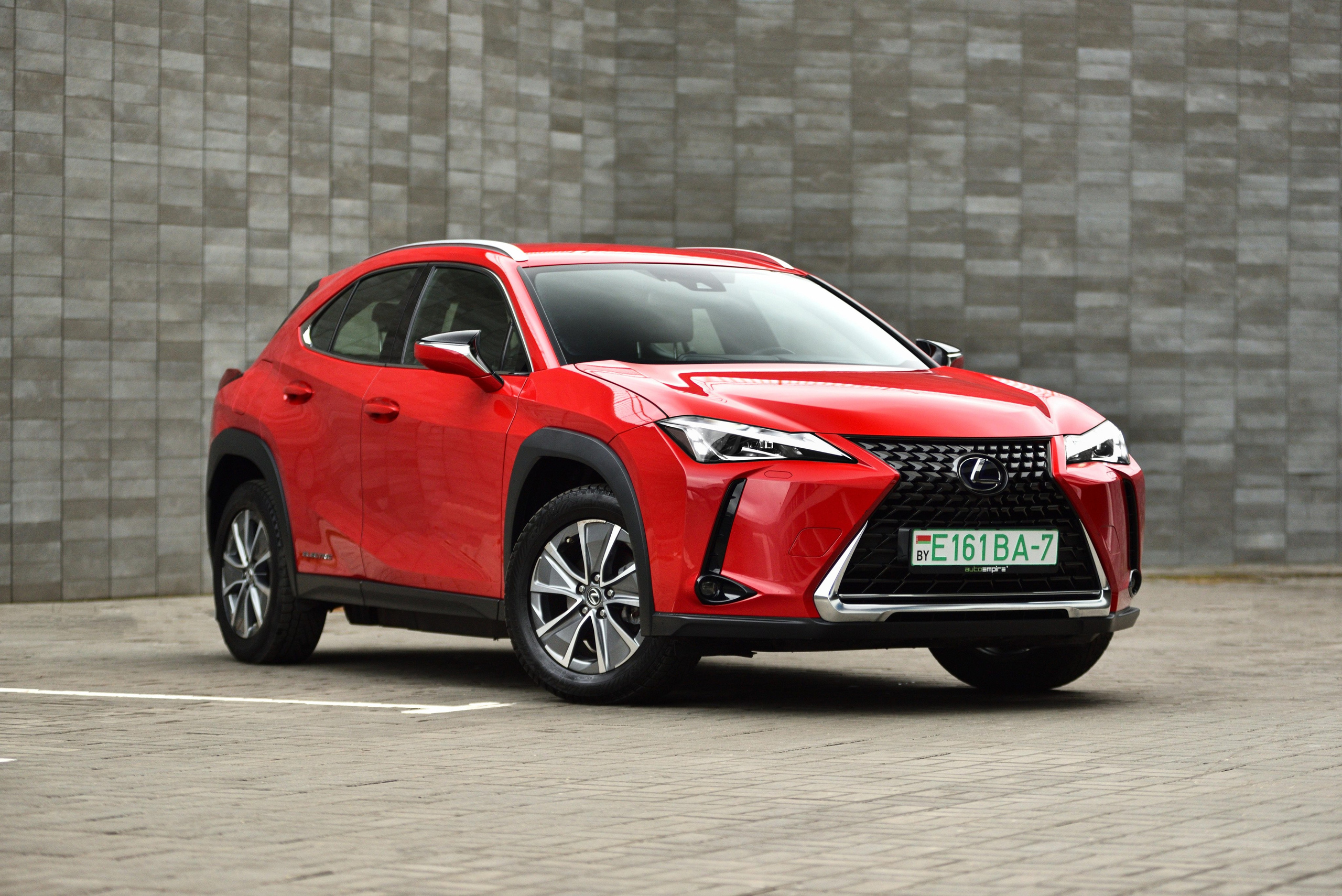 Lexus UX. Автомобильный и интерьерный фотограф в Минске Александр Тагаев