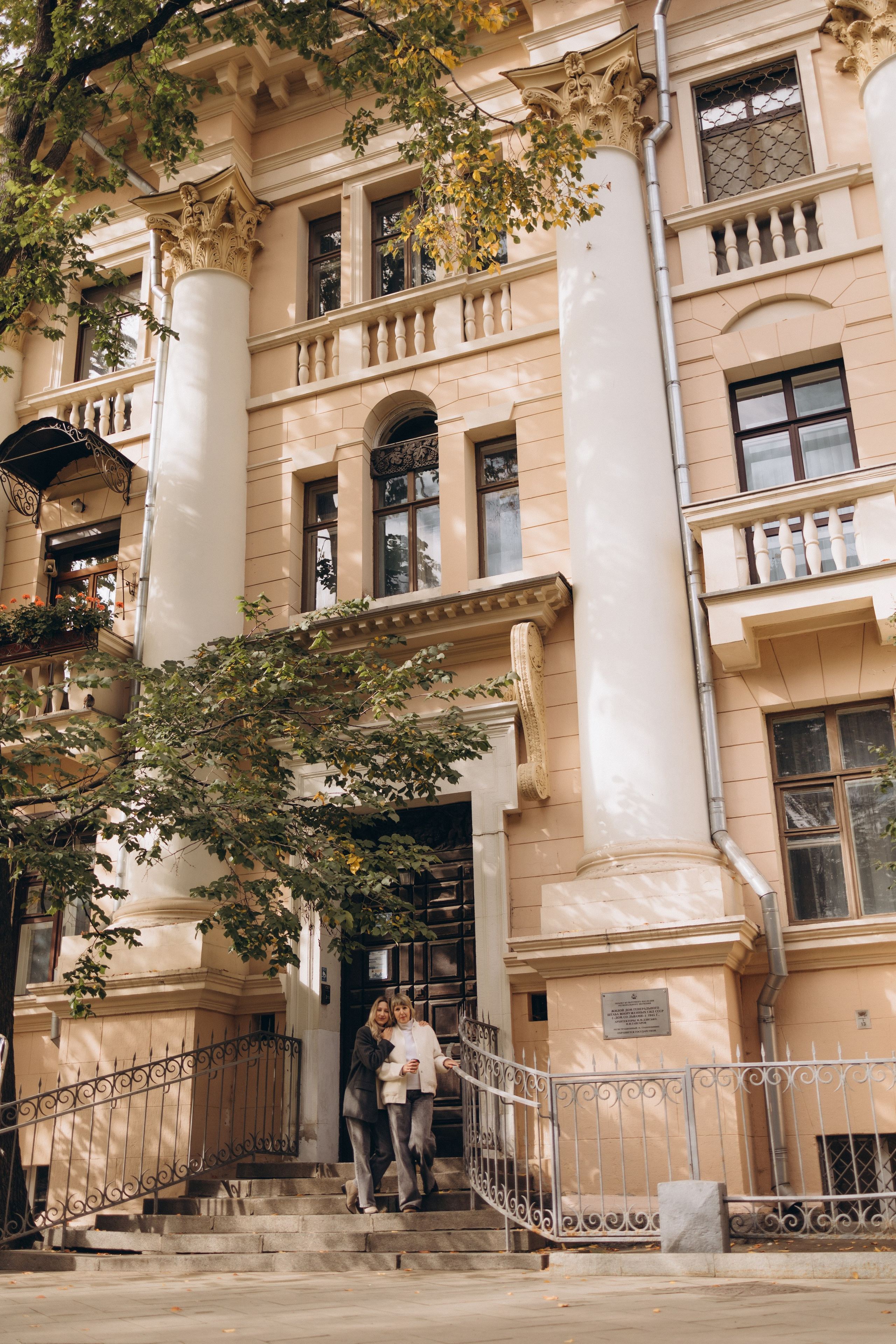 Прогулка мамы с дочкой. Семейный фотограф в Москве Аникина Наталья
