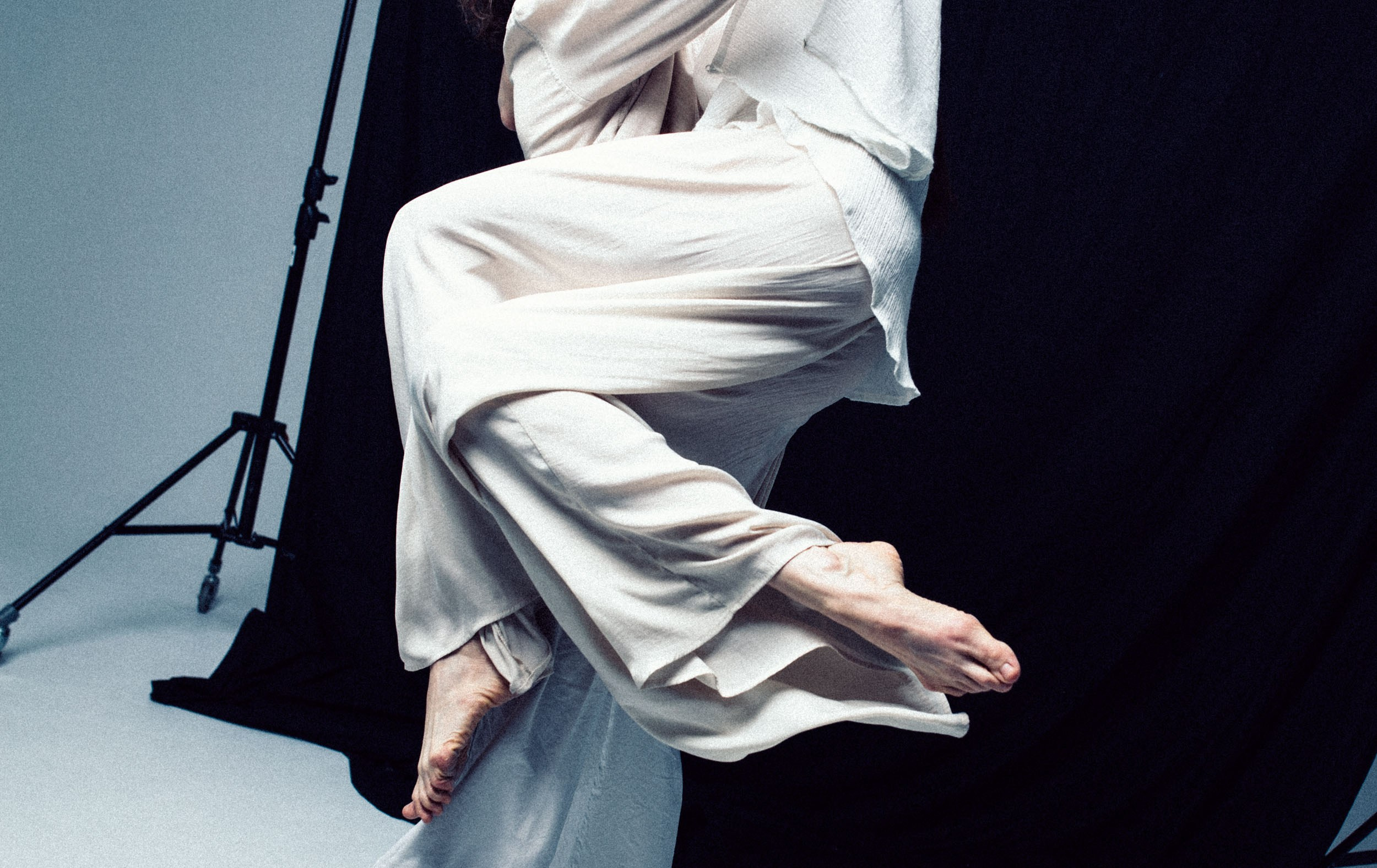 ноги танцовщицы крупным планом