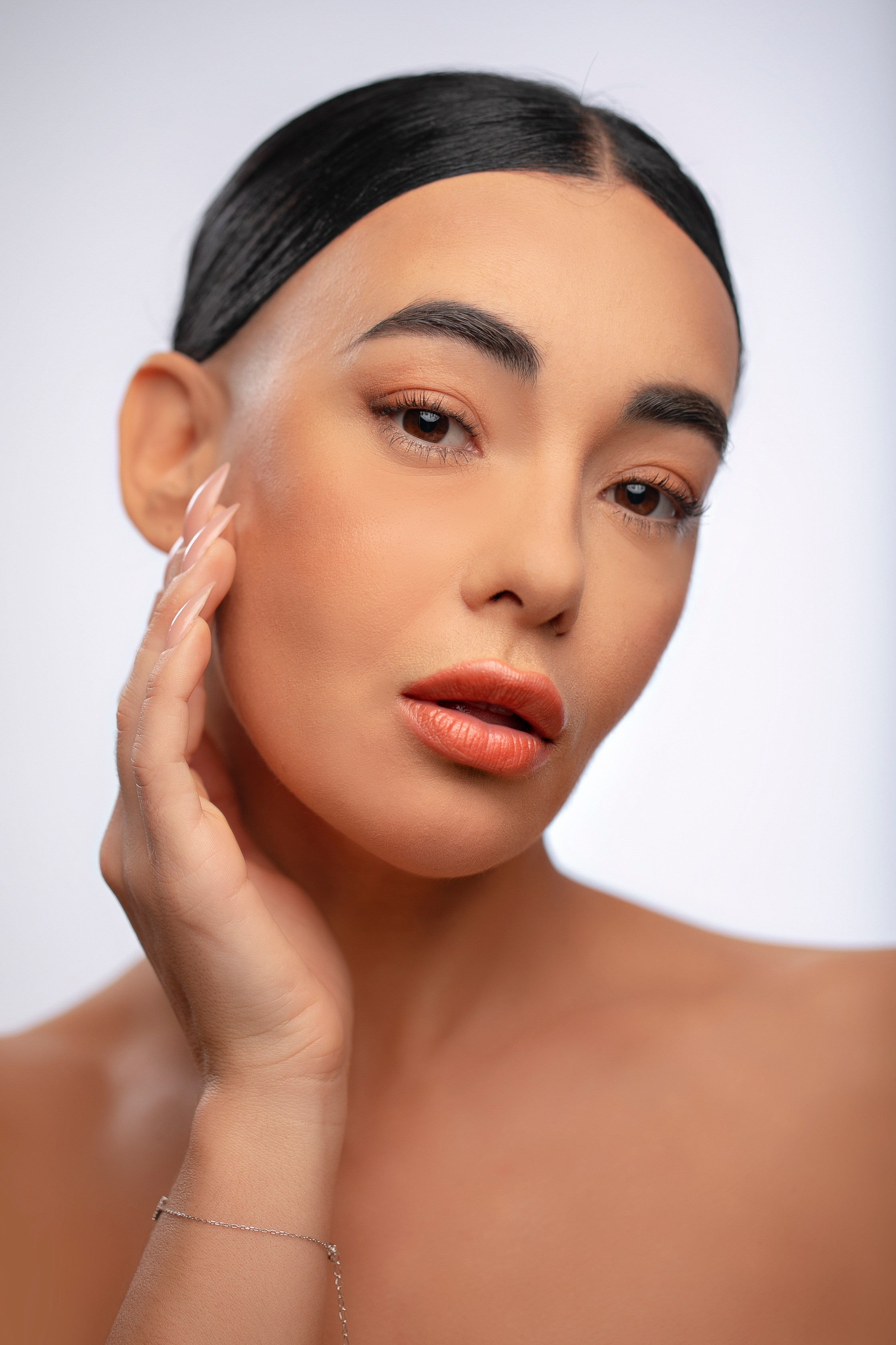 Фото и видео съемка для брендов. Александра Кузьменко — стилист, фотограф, креативный продюсер