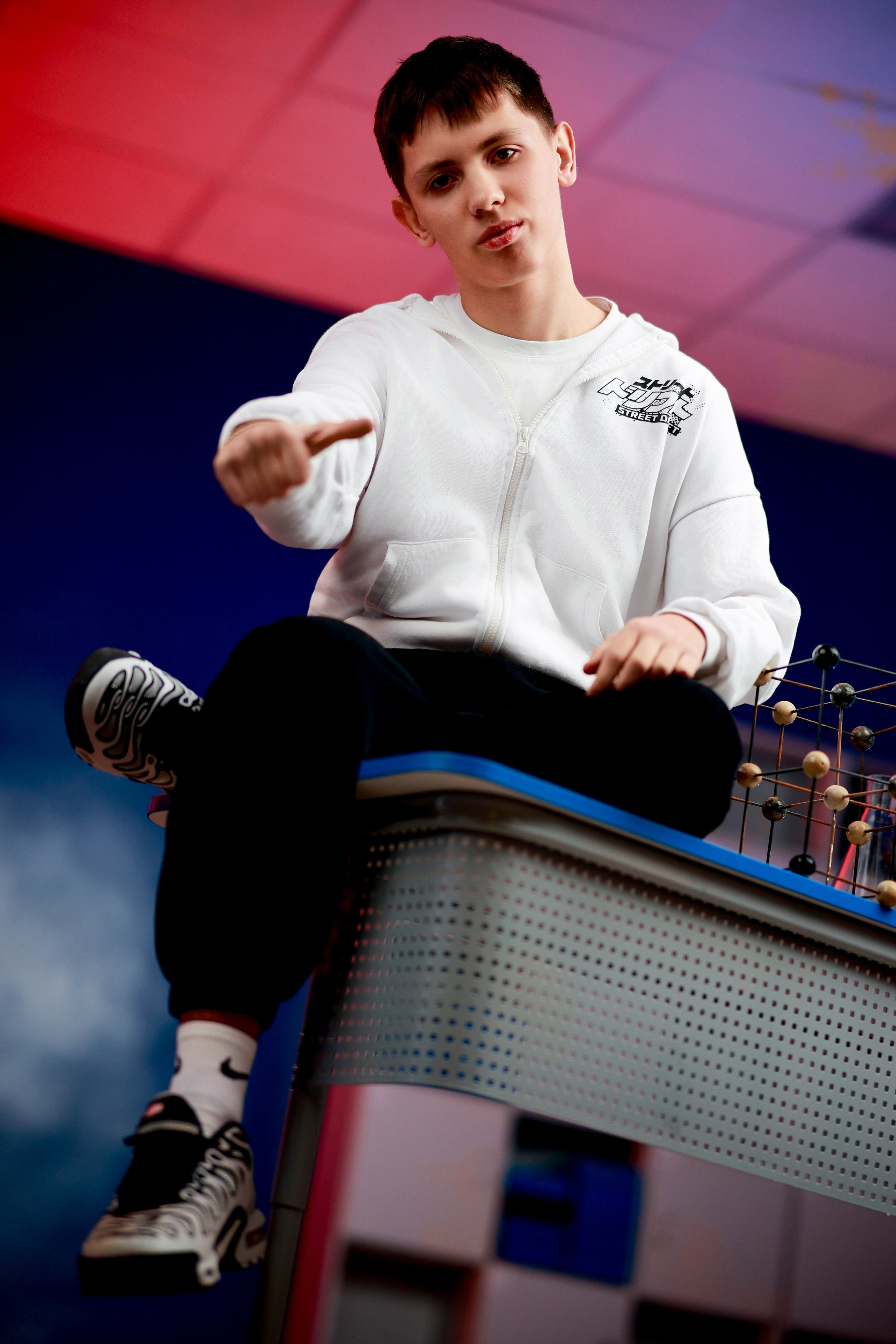 9 классы 2025 год. Артём Печерин фотограф в Оленегорске