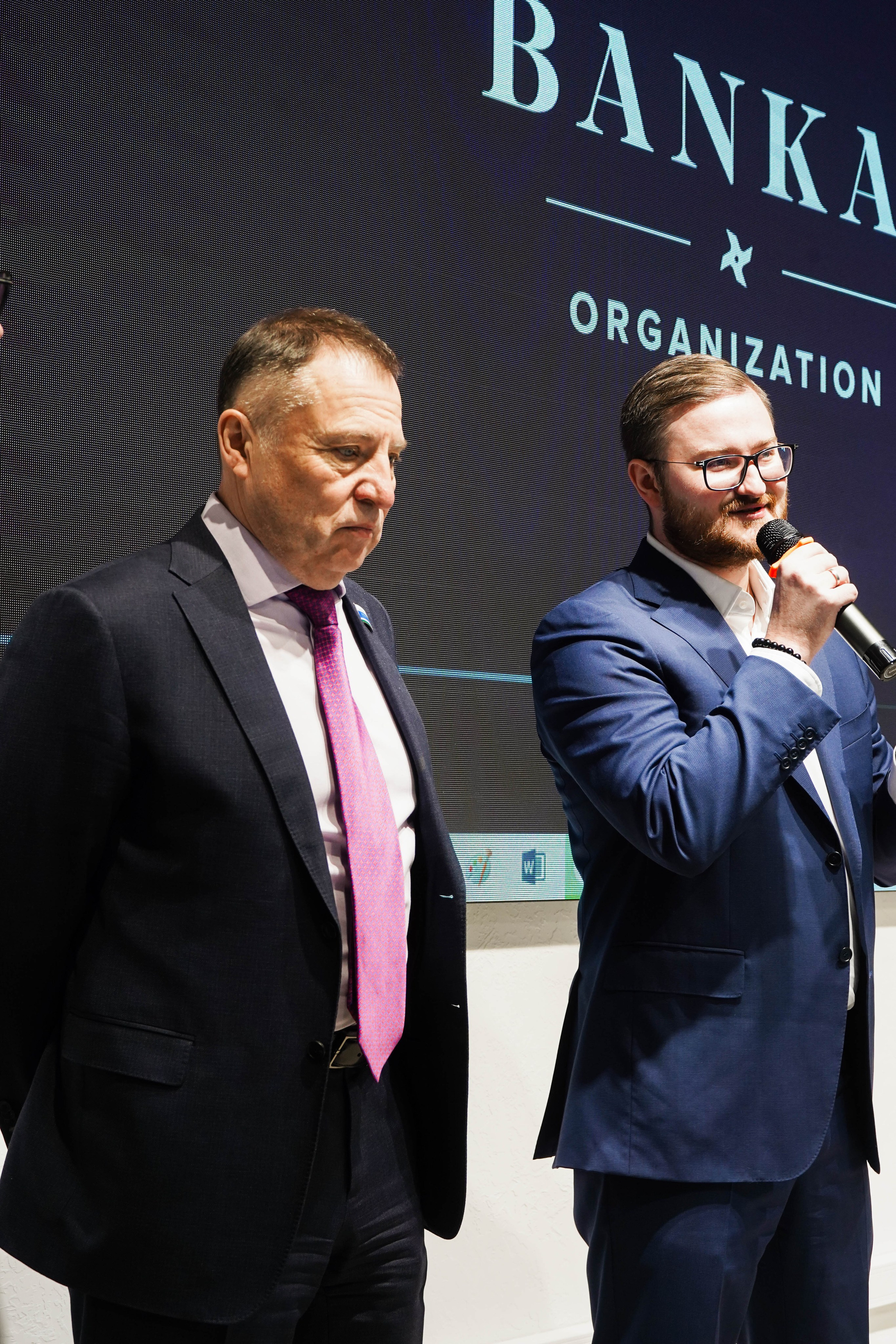 Благотворительная елка. Семейный и портретный фотограф в Екатеринбурге Yana Strok