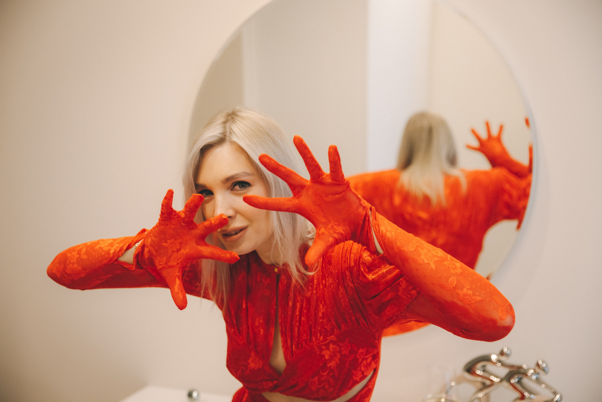 Ирина — Портрет в «Мадам Эль», г. Светлогорск. Фотограф Зеленоградск Красильникова Елена