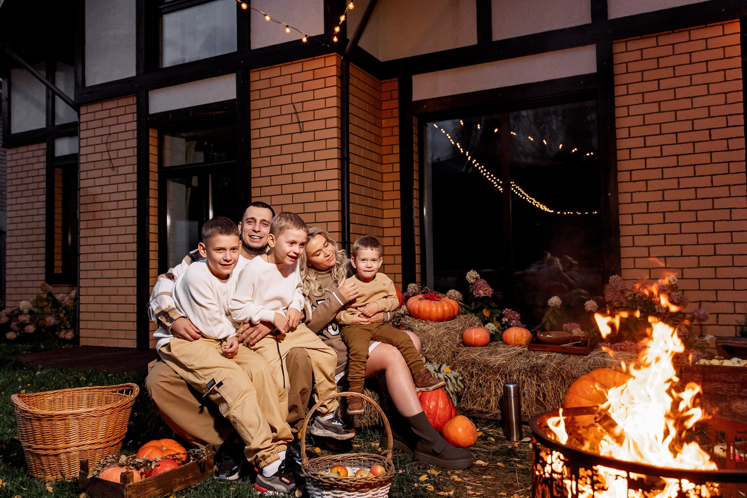 Эдуард и Дарья с сыновьями. Свадебный и семейный фотограф в Челябинске Юлия Ишимова