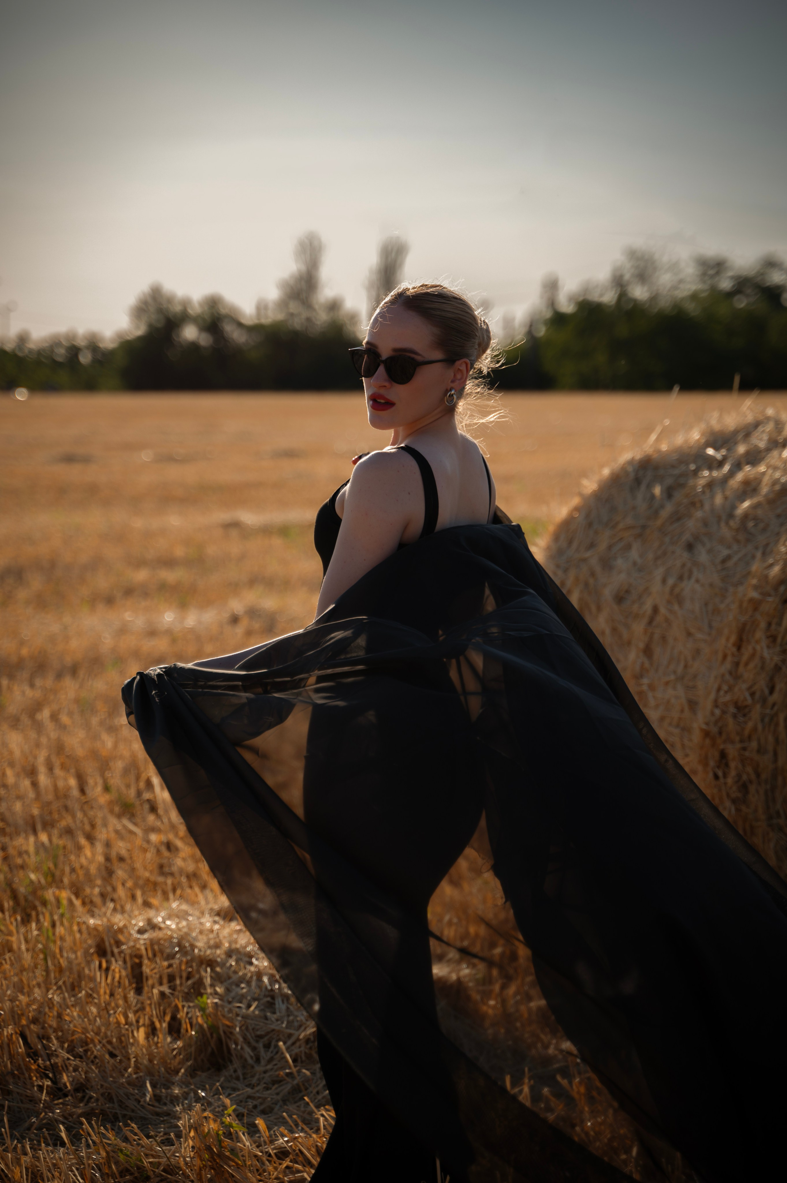 Стога. Настя. Ваш фотограф в Крыму