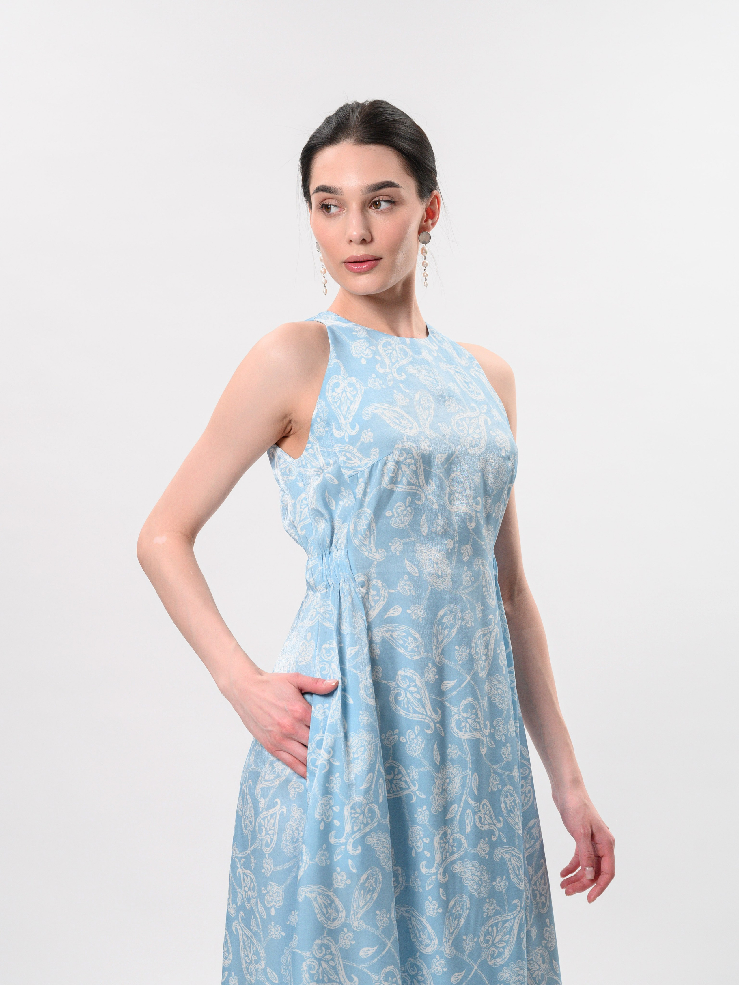 Каталог Девушки. Студия рекламной и предметной съемки товаров WELKO Studio