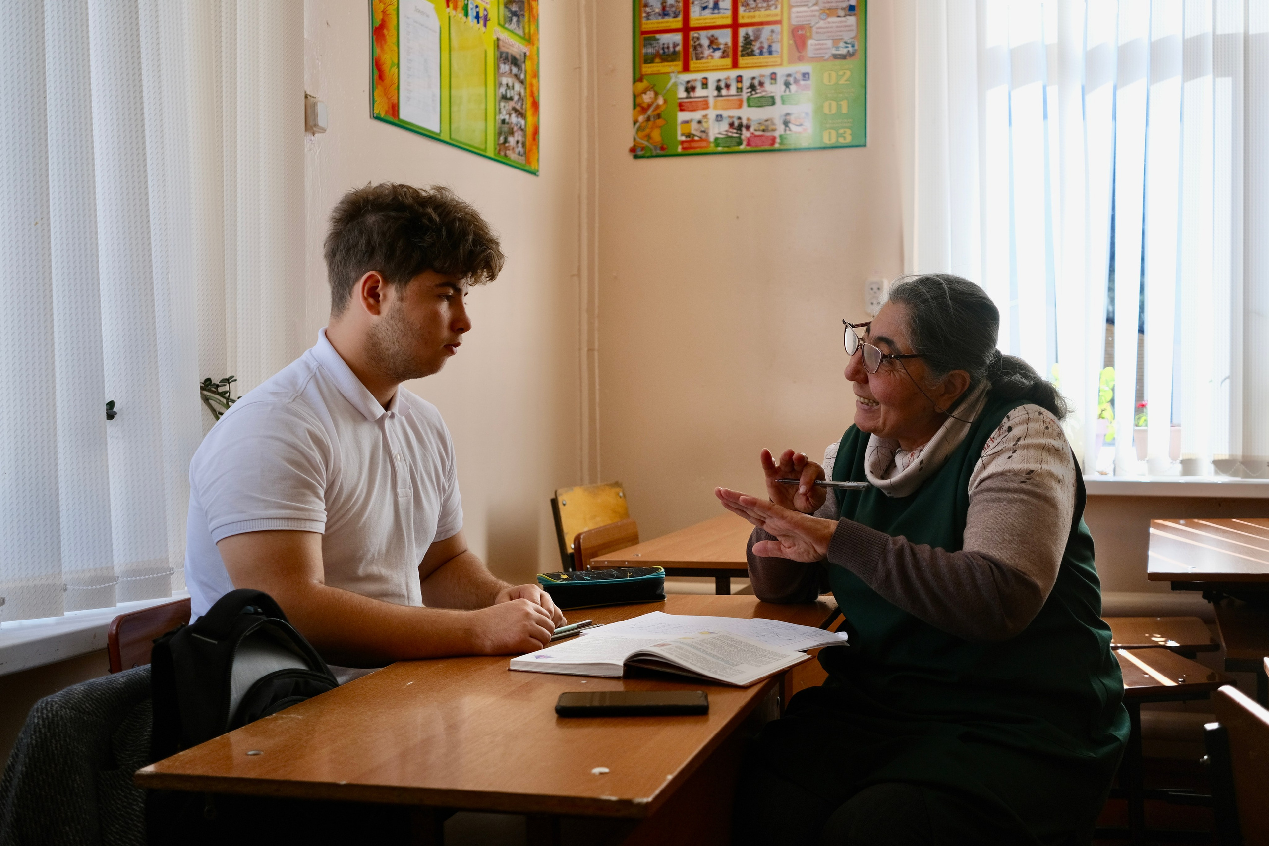Средняя школа с. Архыз, Карачаево-Черкессия. Фотограф Евгений Андреев
