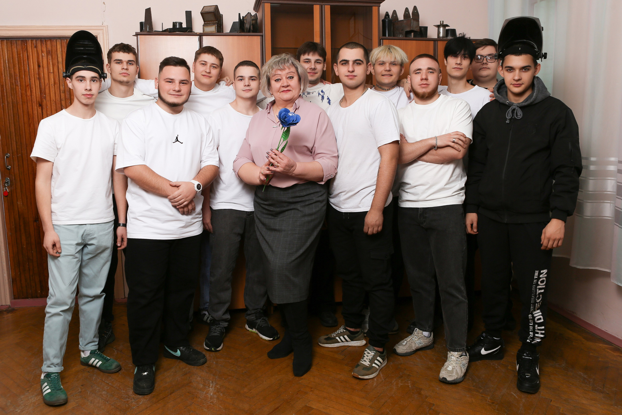 ФОТОСЕССИЯ В КЛАССЕ ДЛЯ ВЫПУСКНИКОВ СВАРОЧНОГО ПРОИЗВОДСТВА. ТВОЙ АЛЬБОМ / ТВОИ ПРАВИЛА